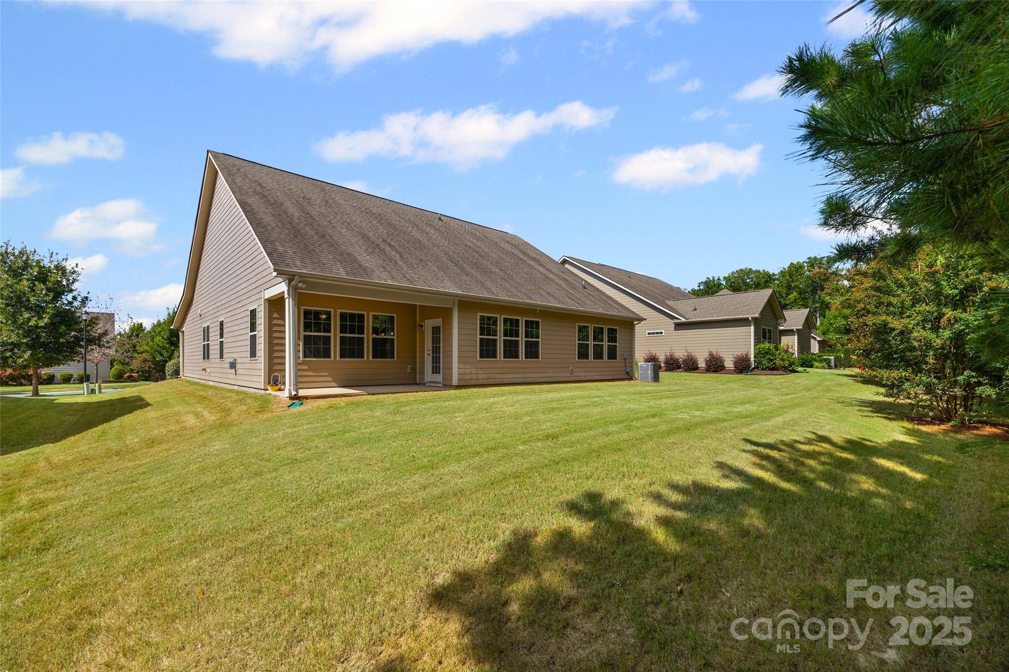 property viewer photo 26