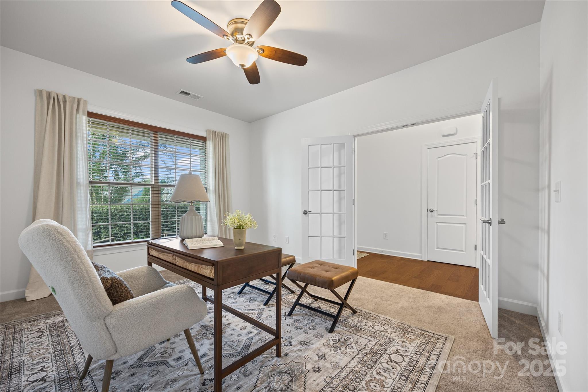property viewer photo 7