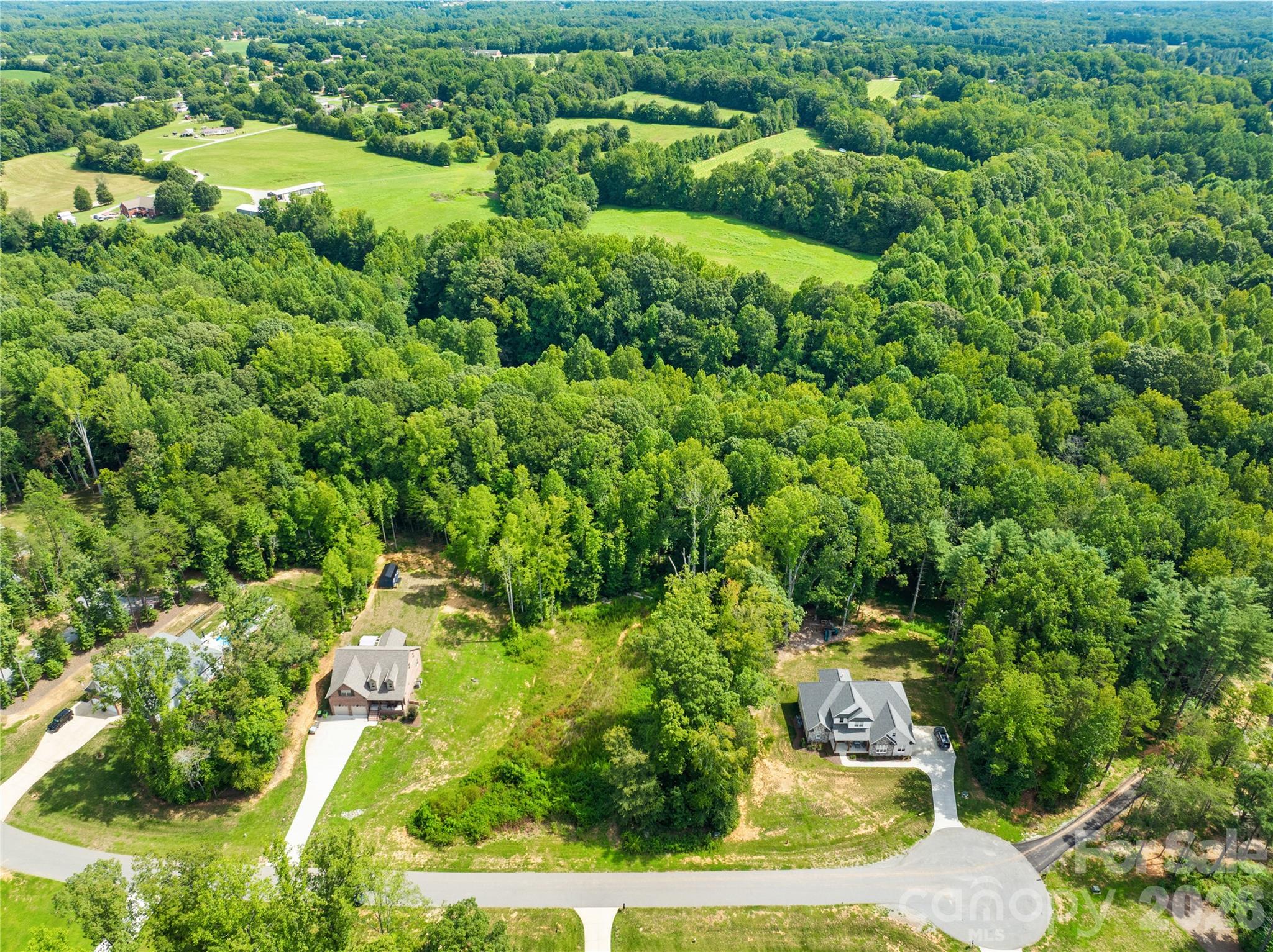 main property photo 7