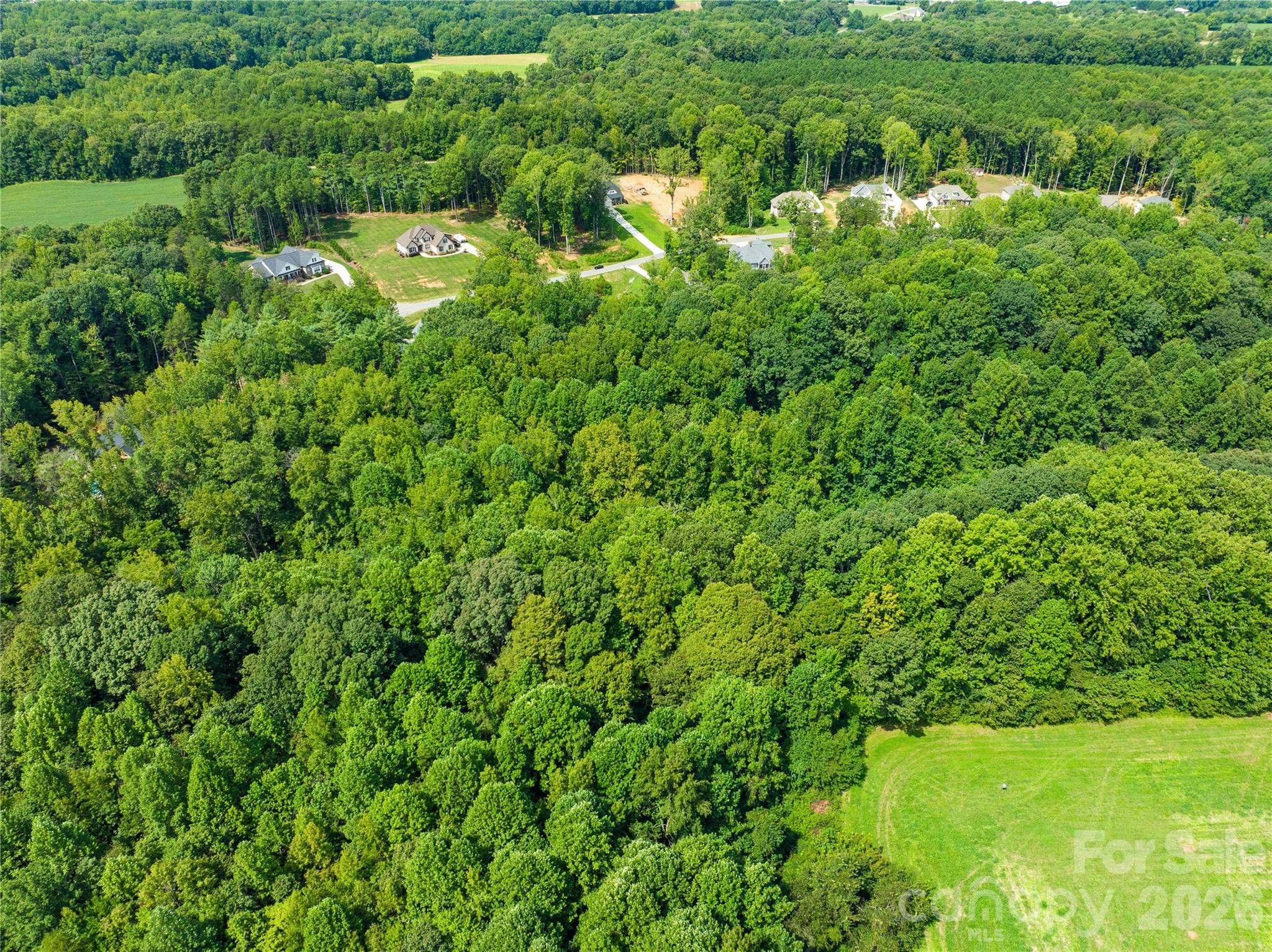 main property photo 9