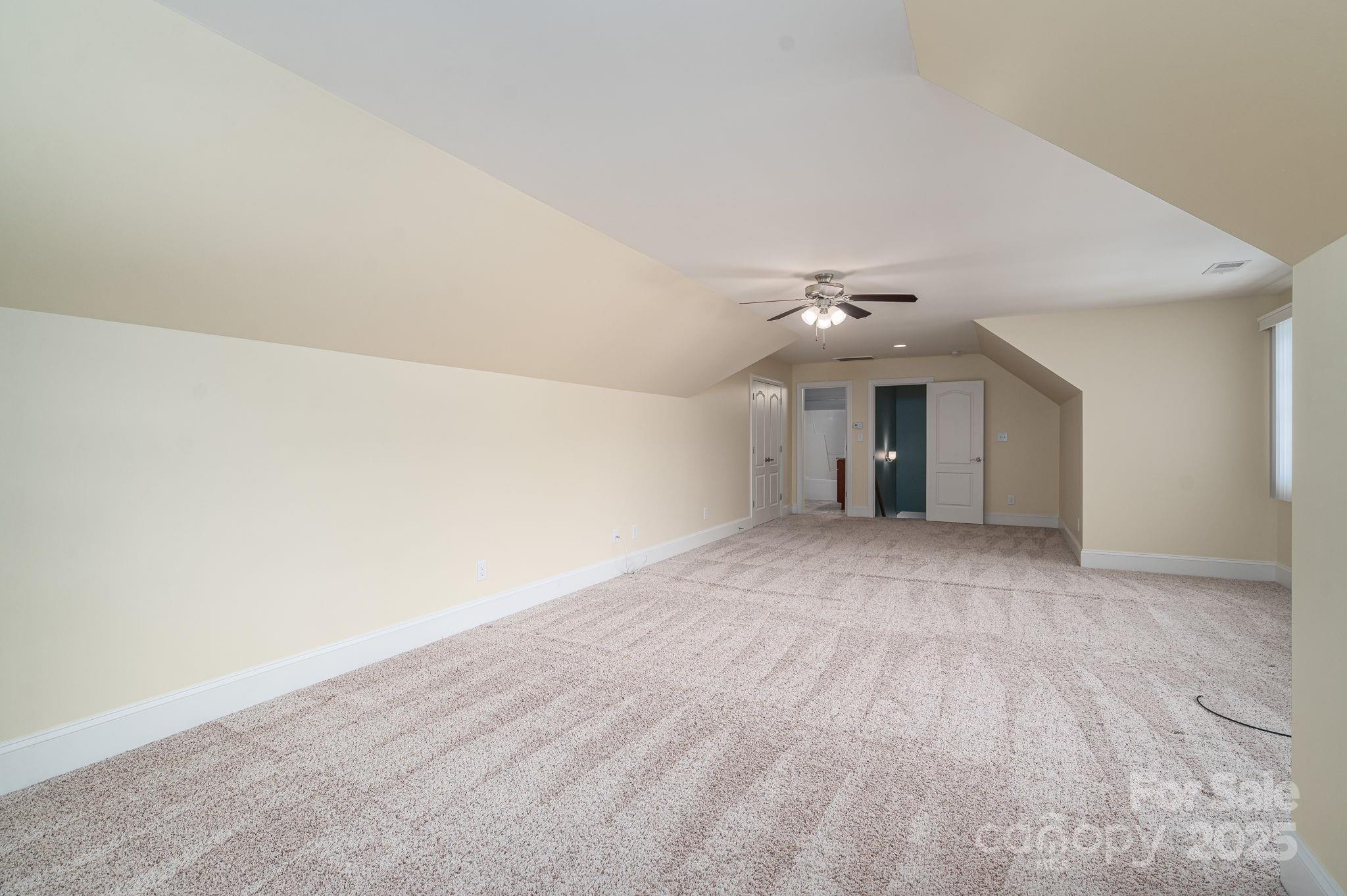 property viewer photo 33