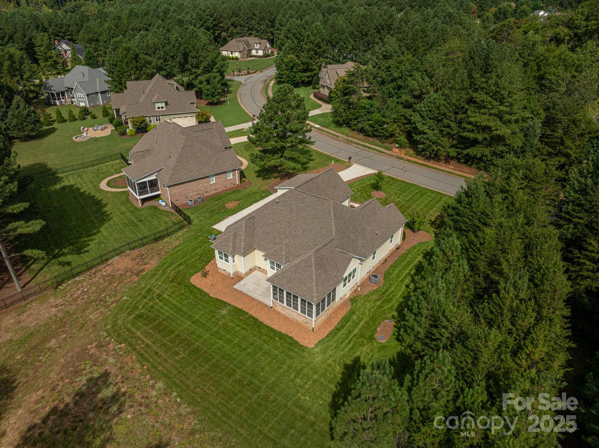 property viewer photo 42