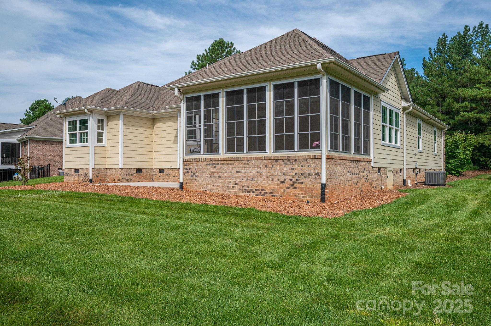 property viewer photo 43
