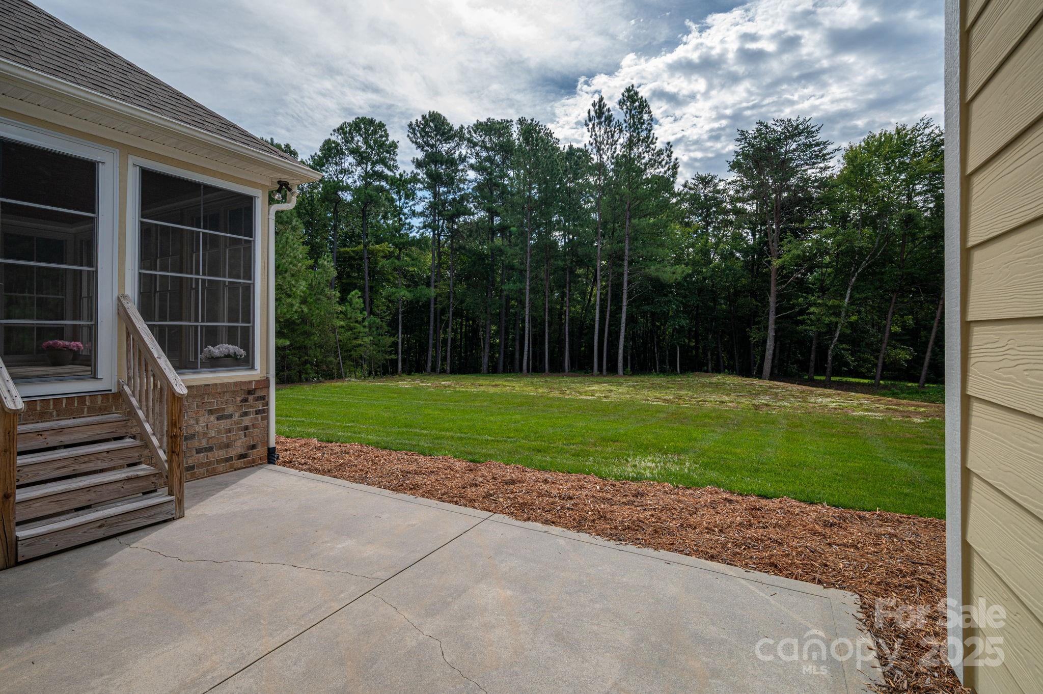property viewer photo 45