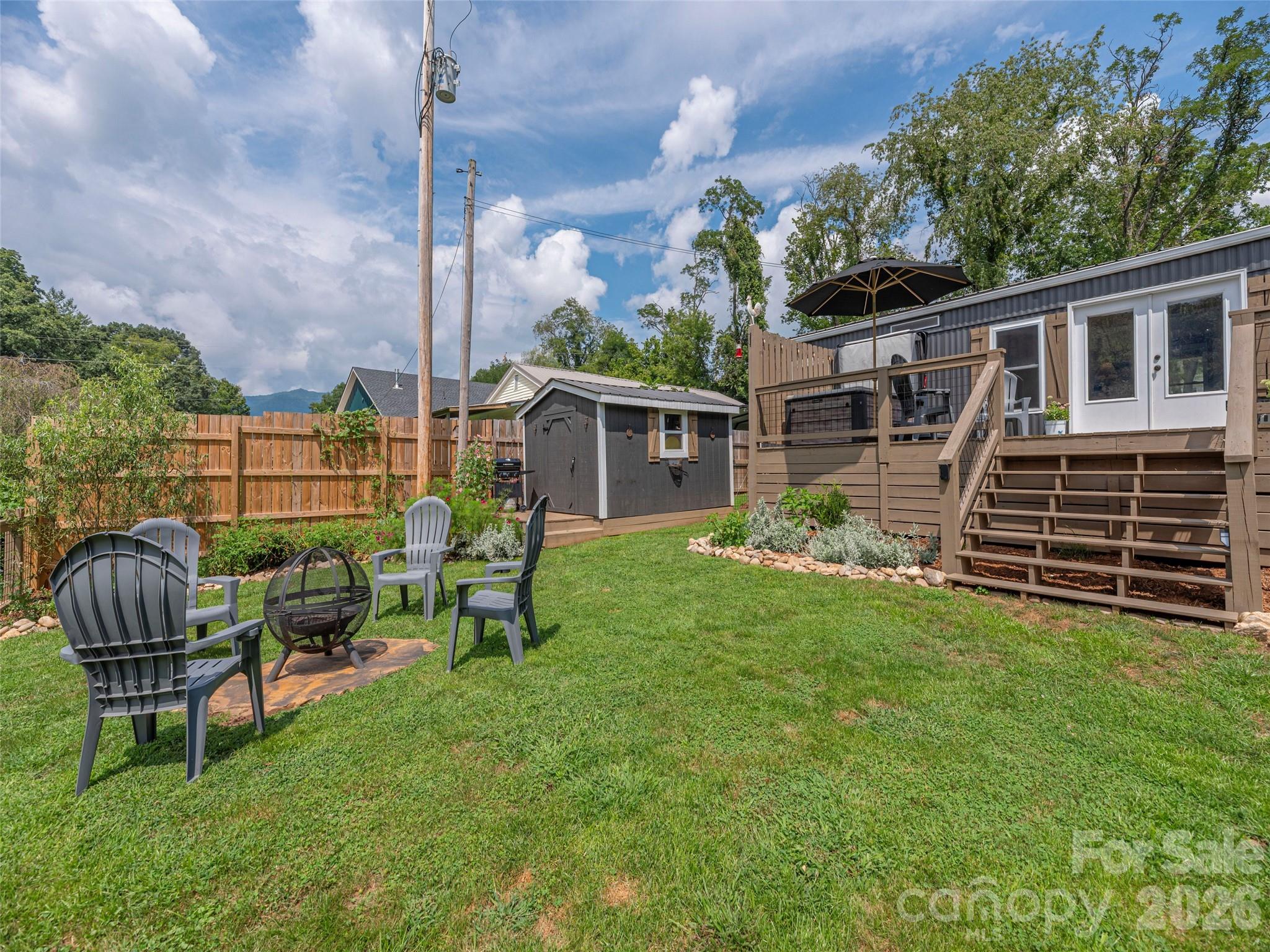 main property photo 28