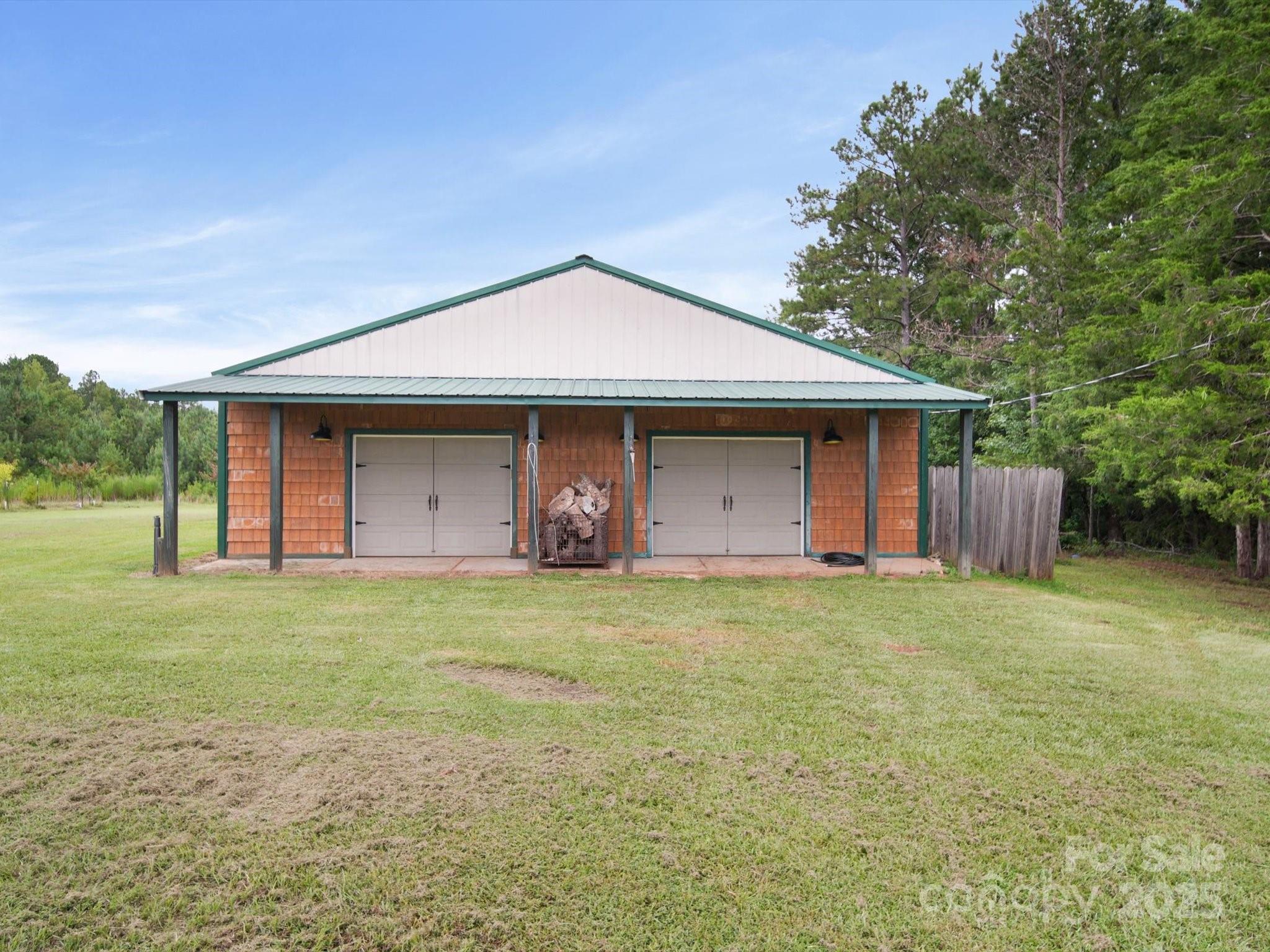 main property photo 36