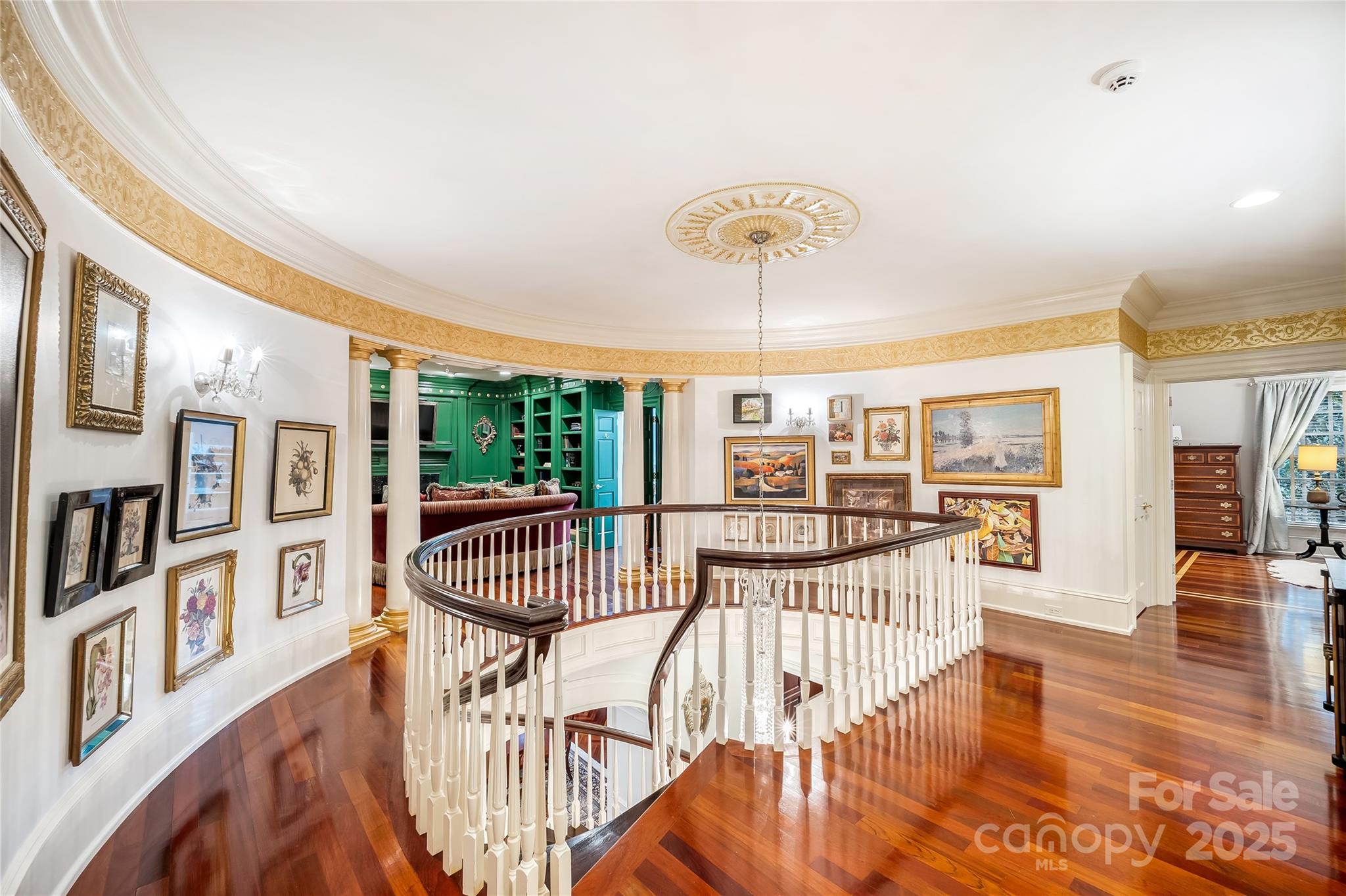 main property photo 23