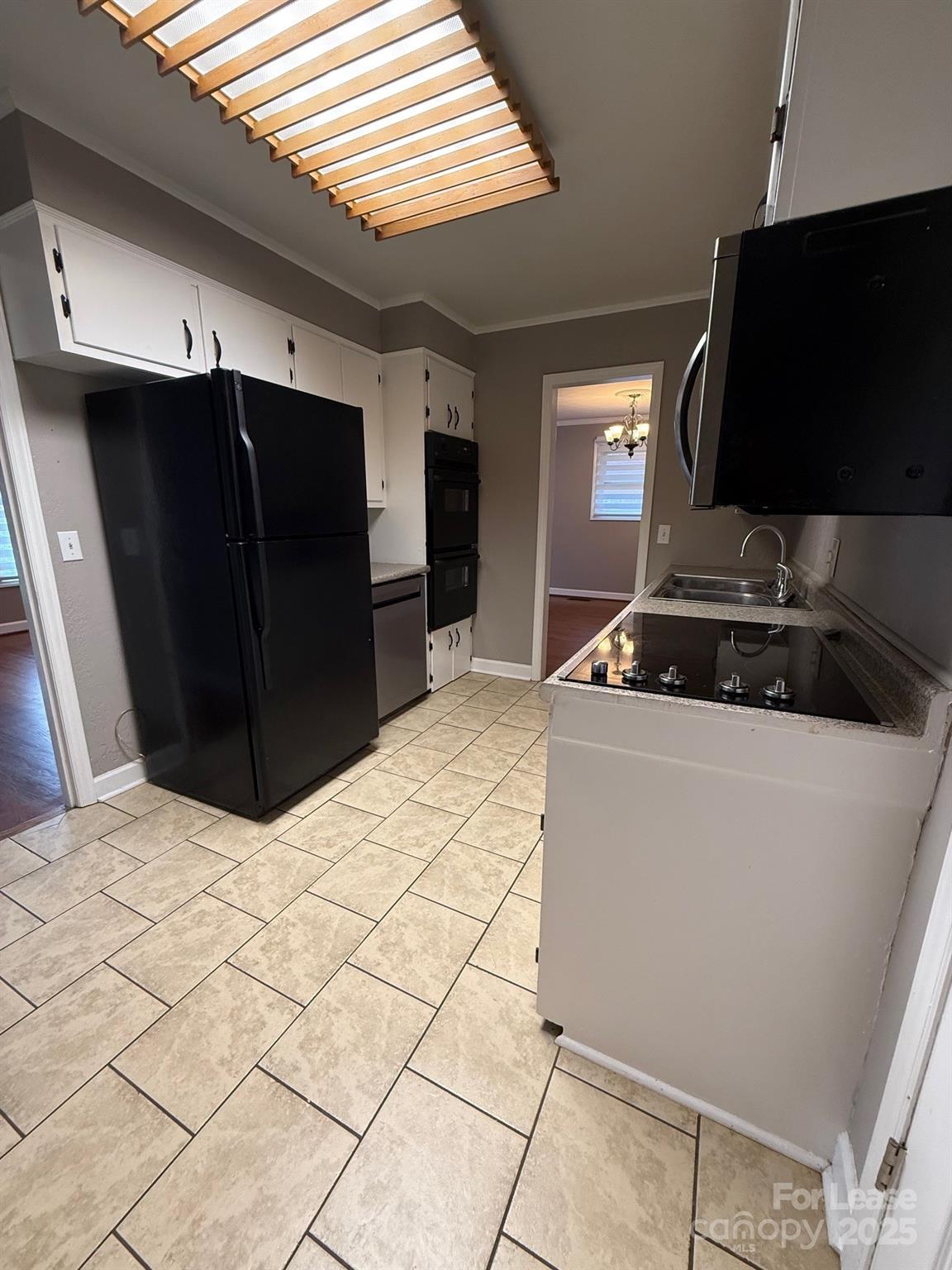 property viewer photo 8