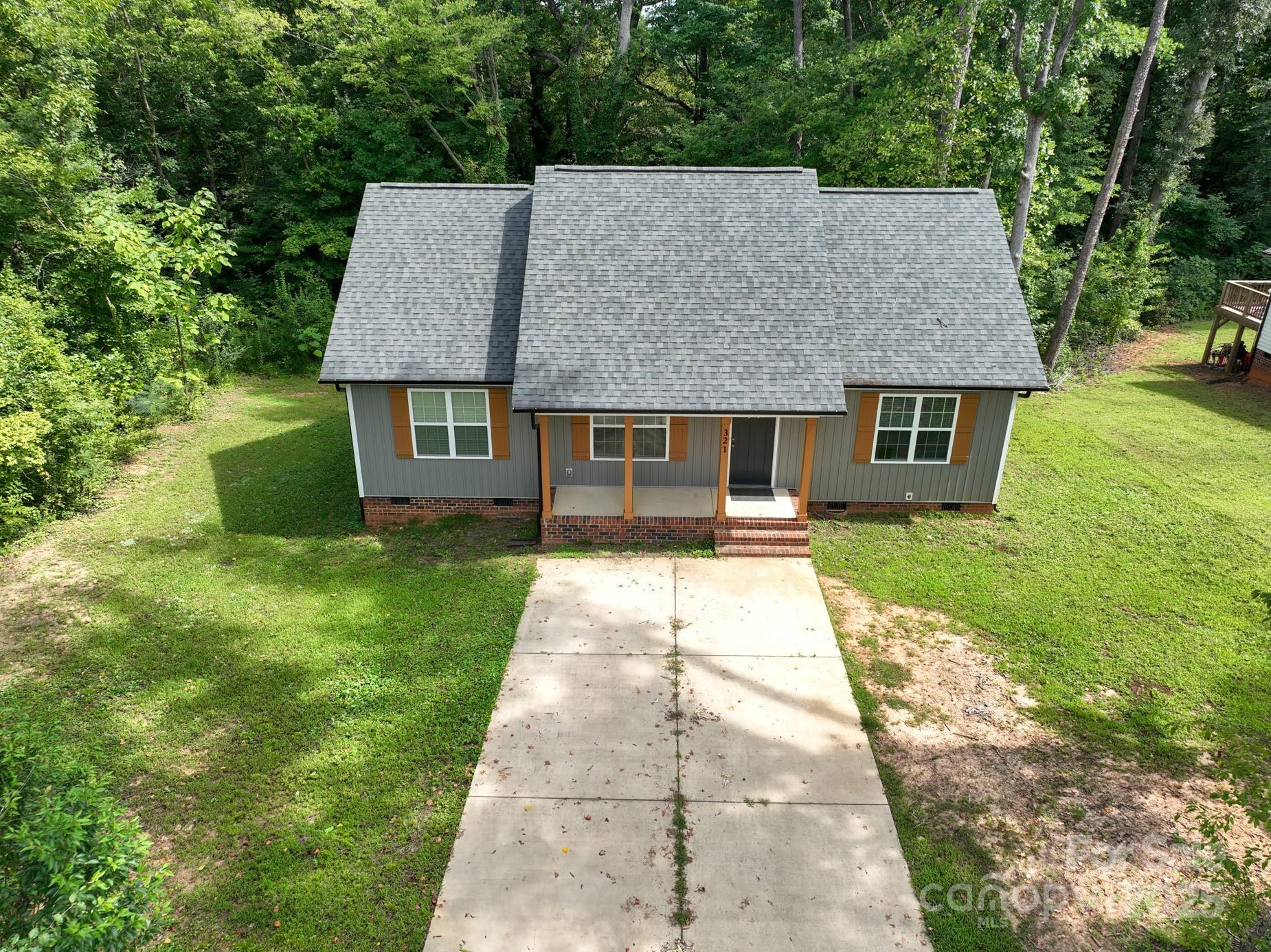 main property photo 34