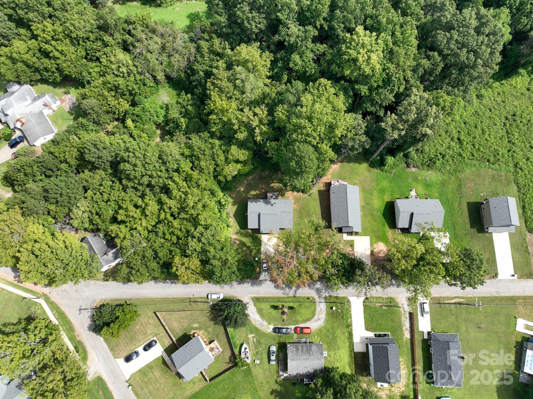 main property photo 41