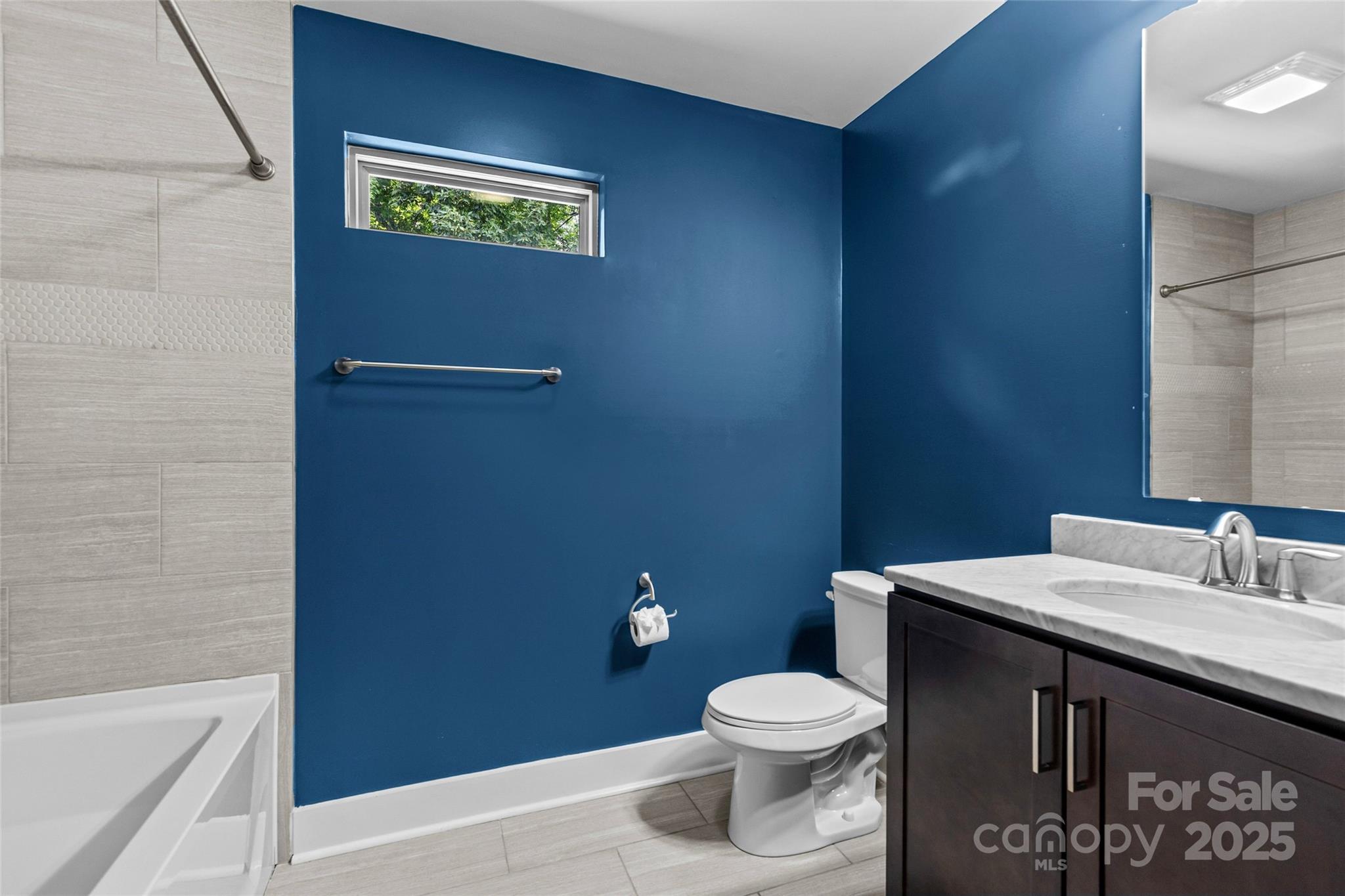 property viewer photo 23