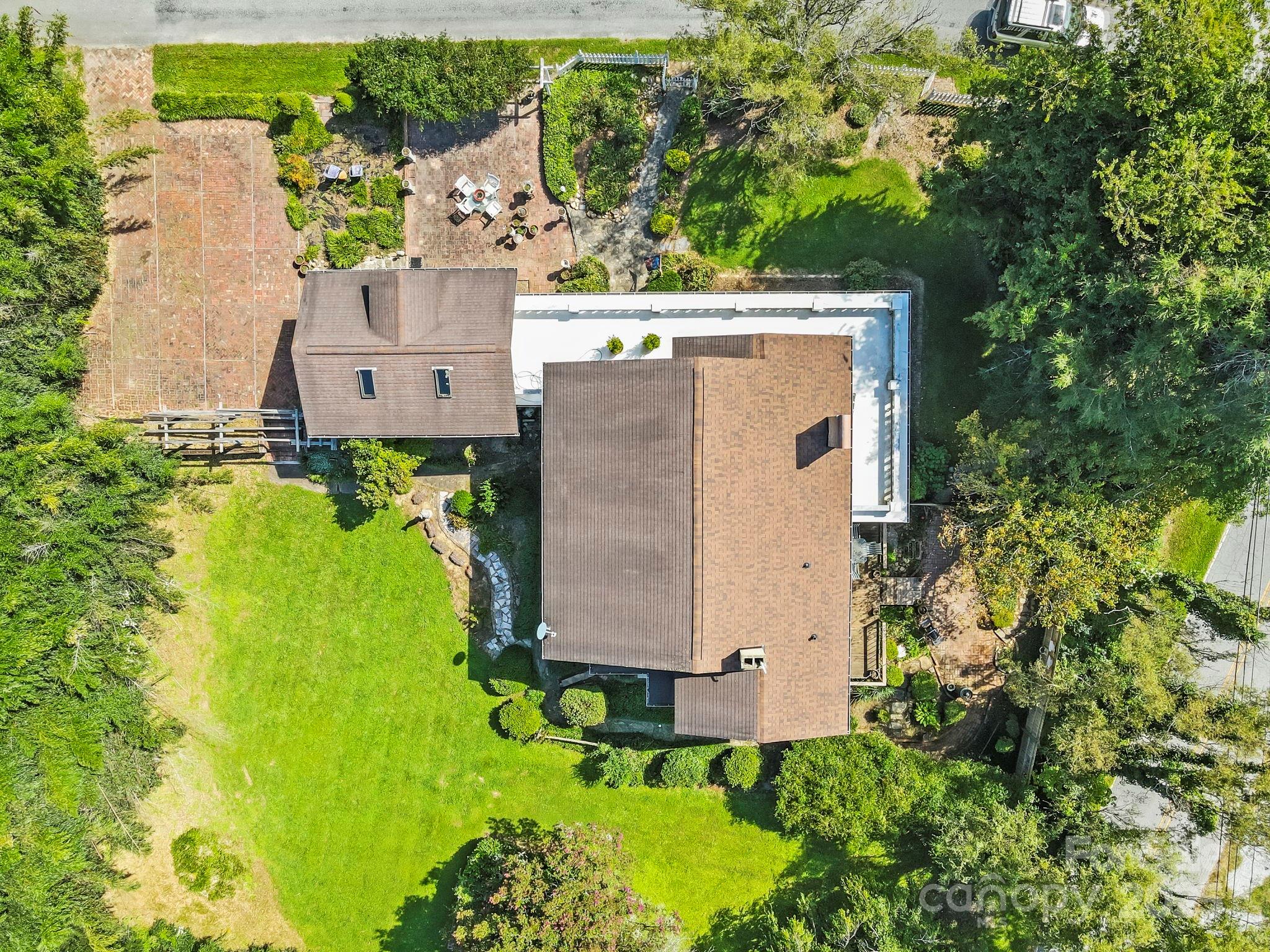 main property photo 46