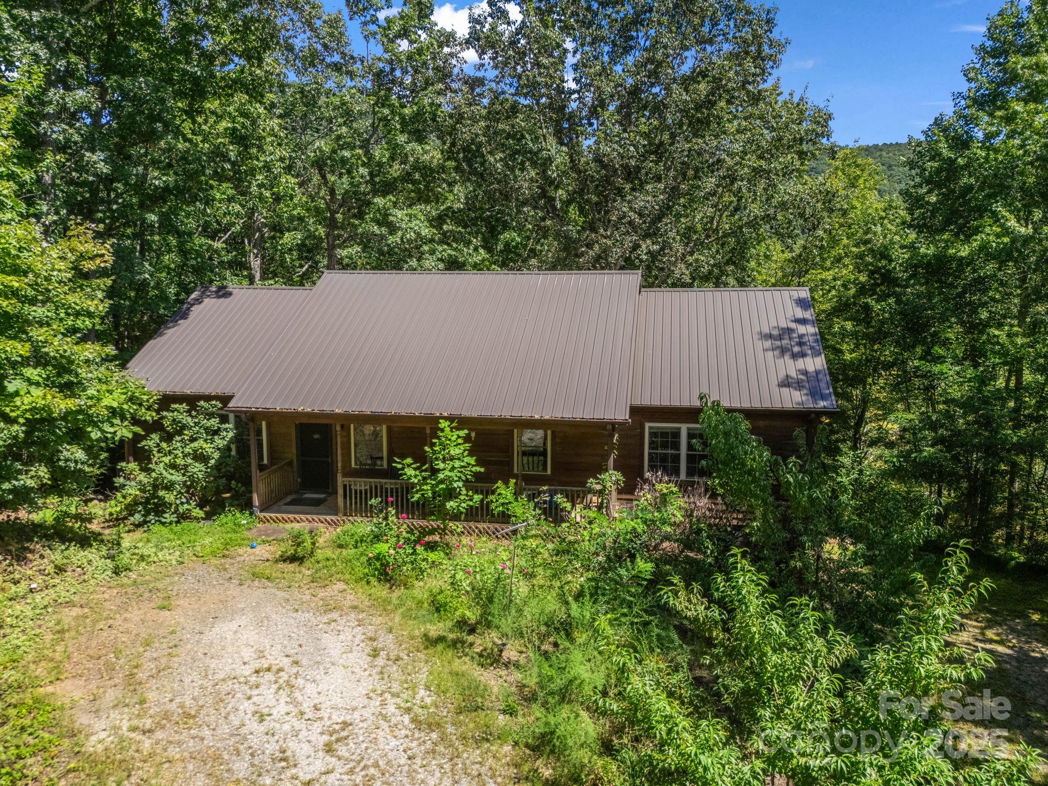 main property photo 6