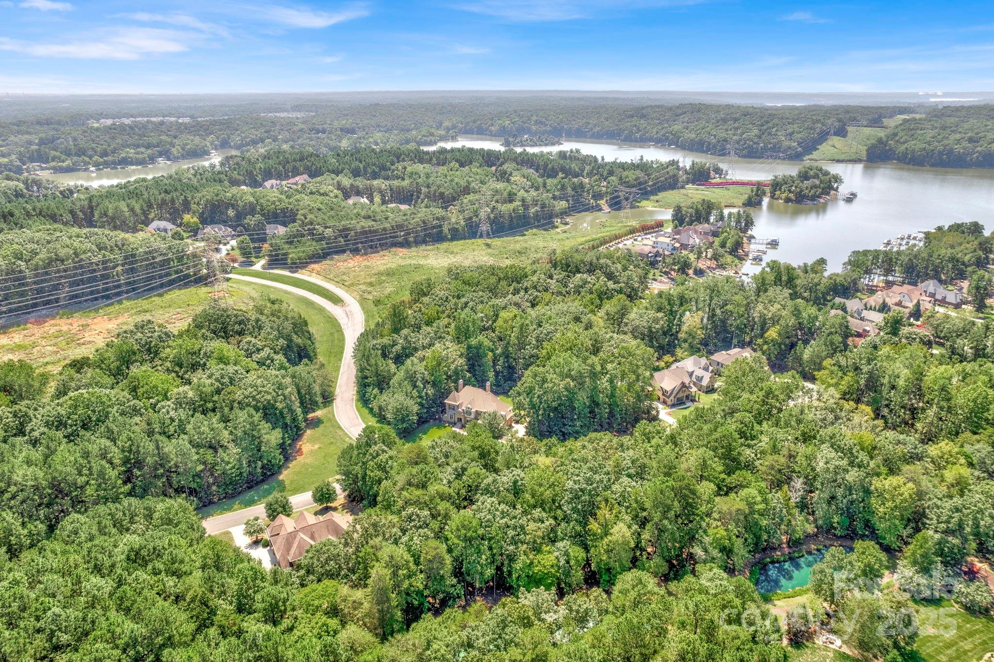 main property photo 10