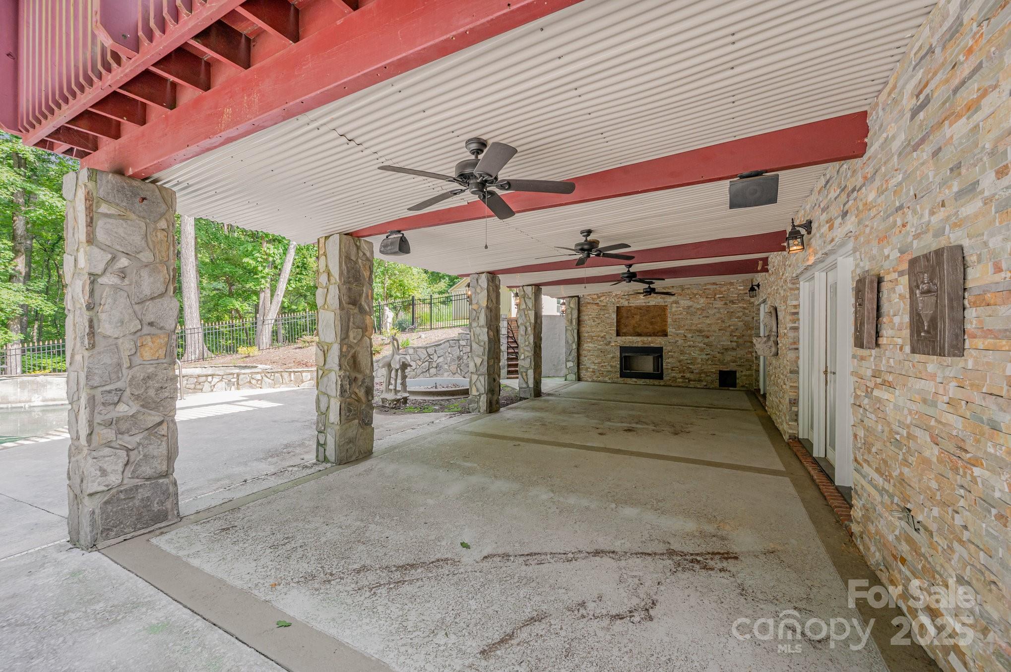 main property photo 19