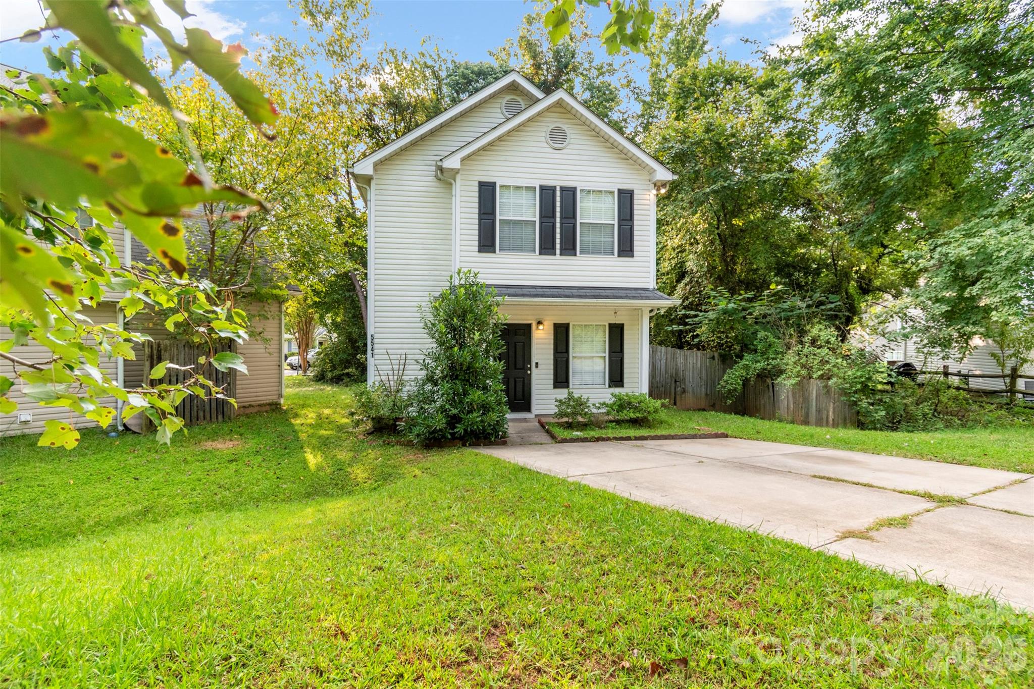 main property photo 1