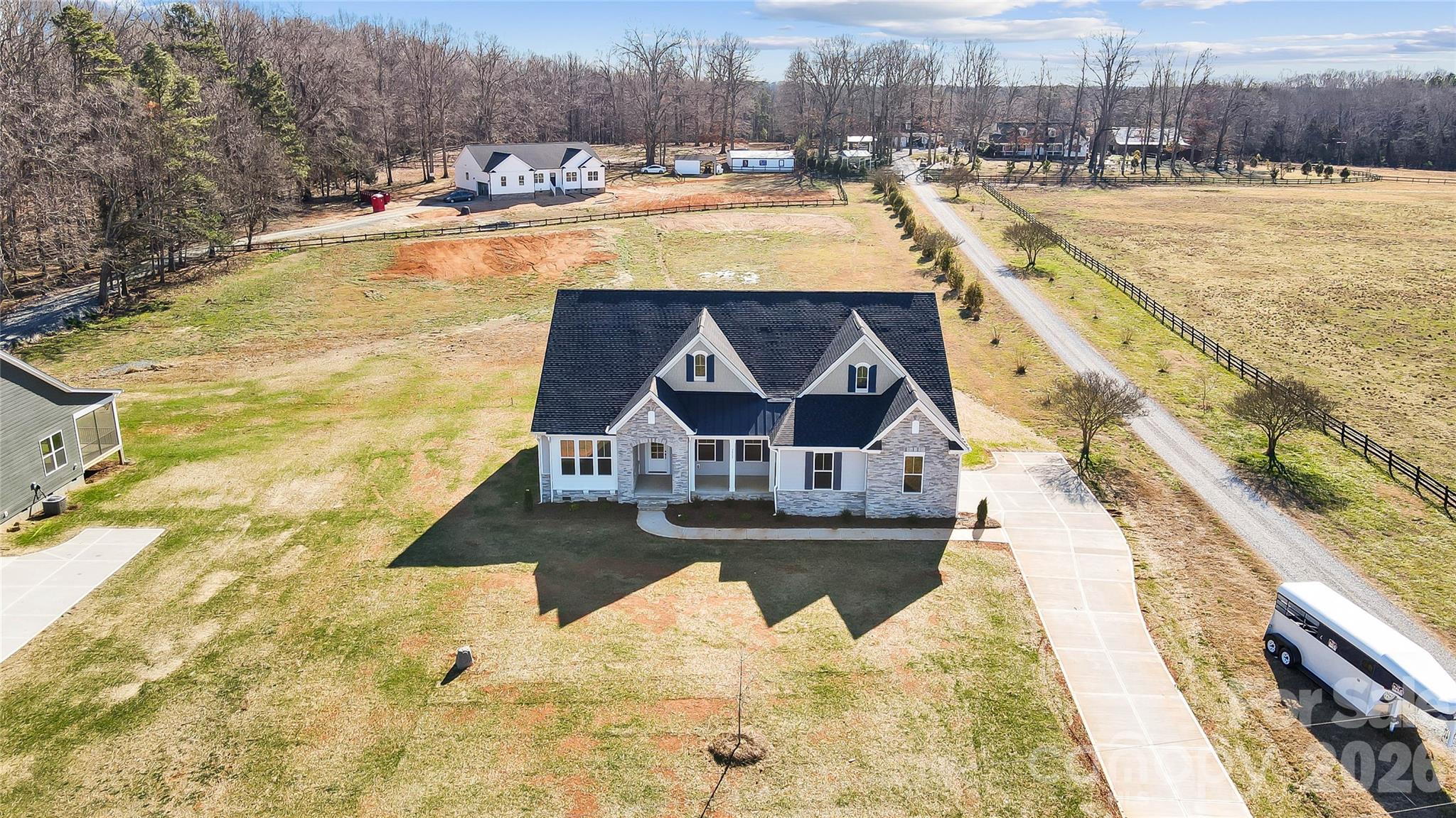 main property photo 10