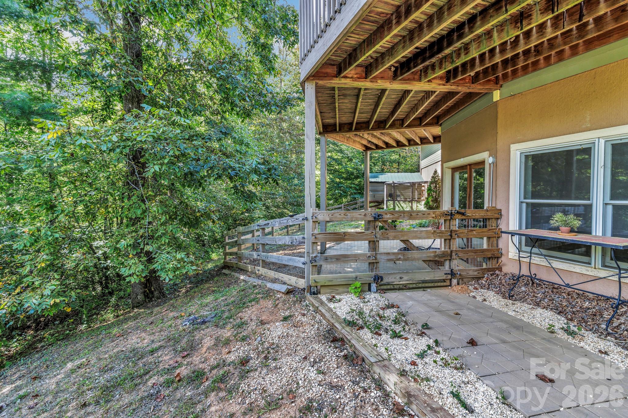 main property photo 19