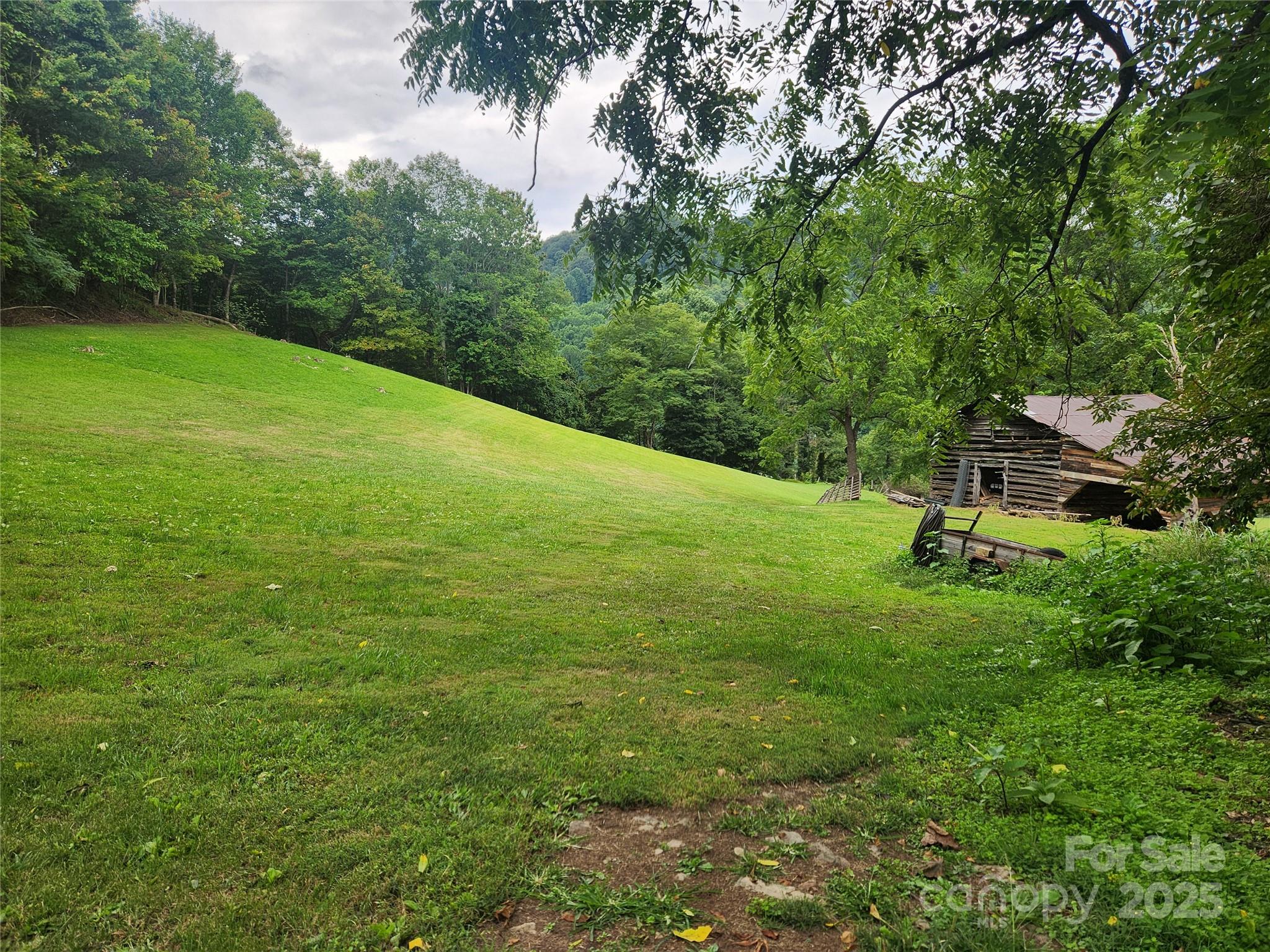 main property photo 10