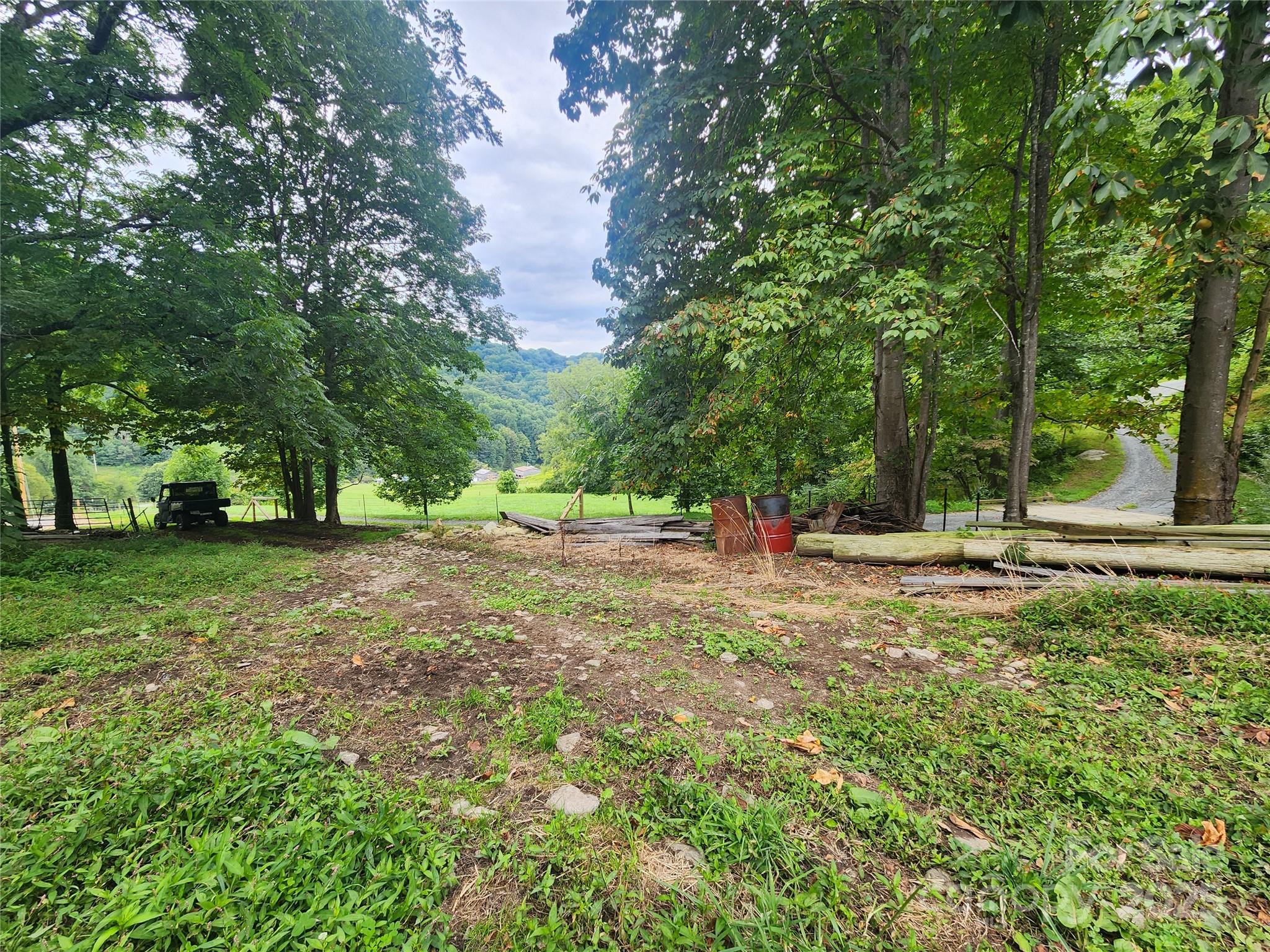 main property photo 25