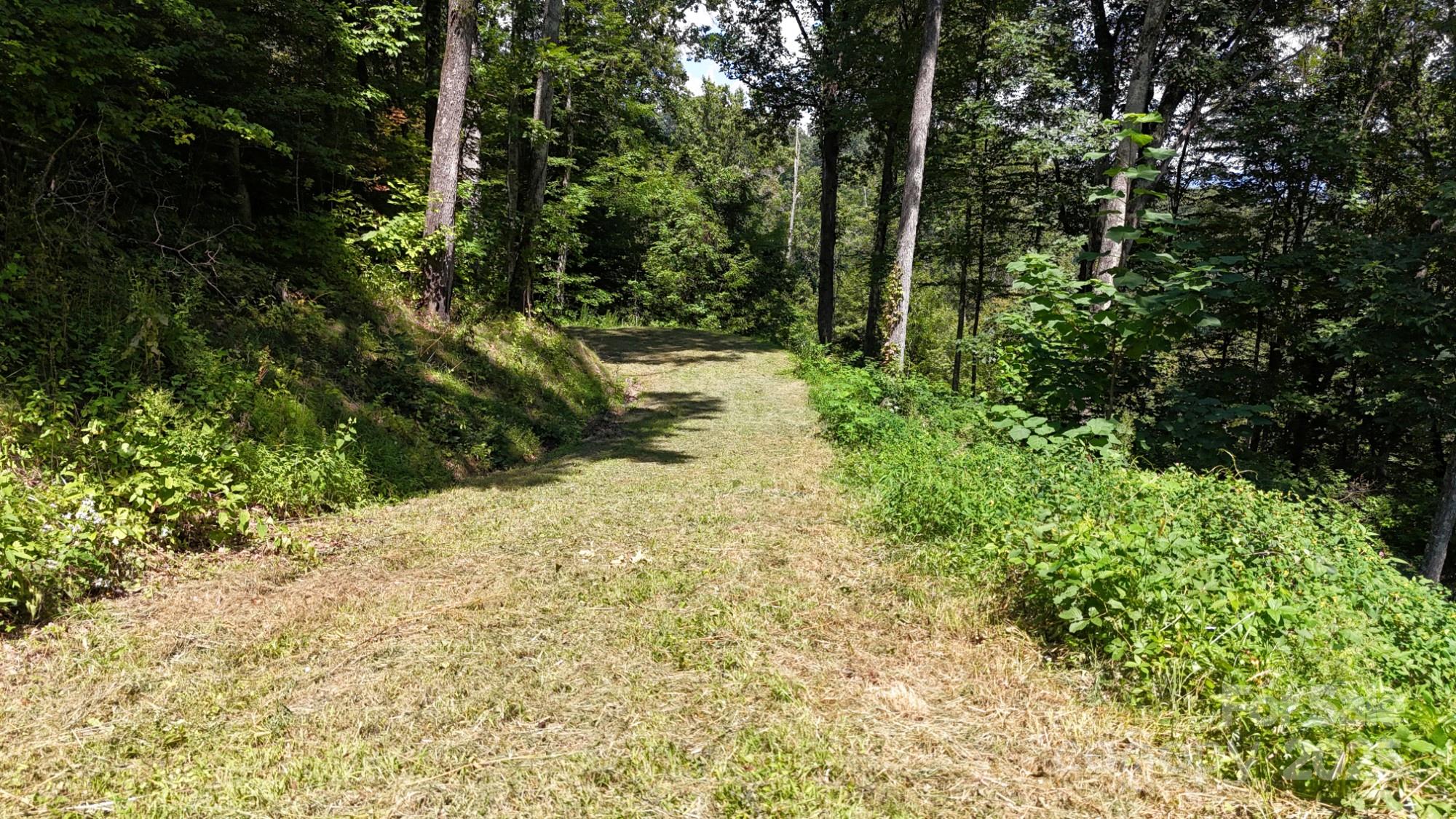 main property photo 11