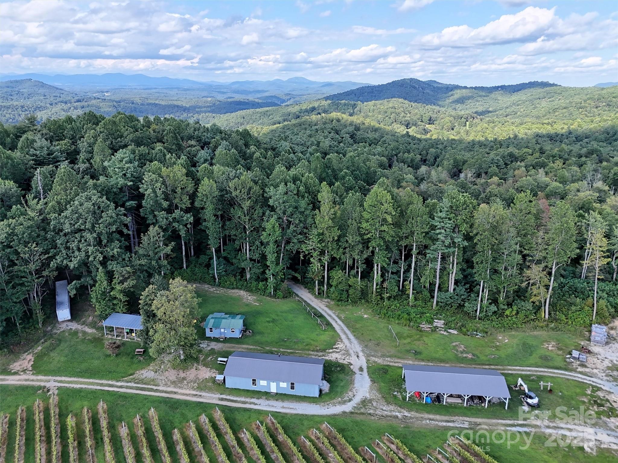 main property photo 11