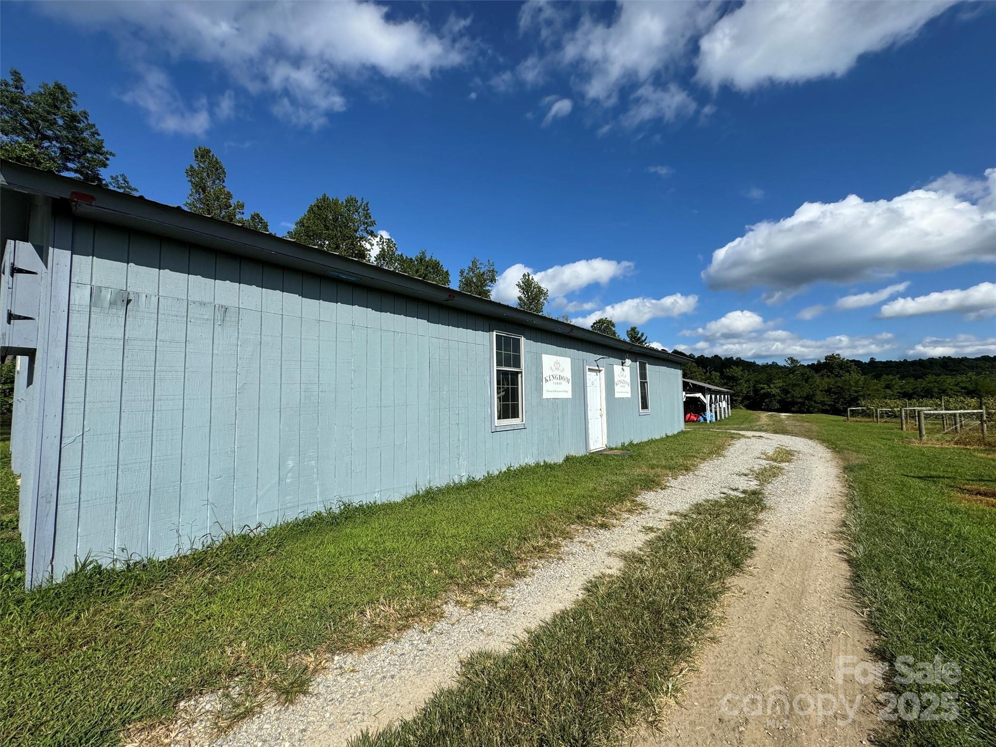 main property photo 18