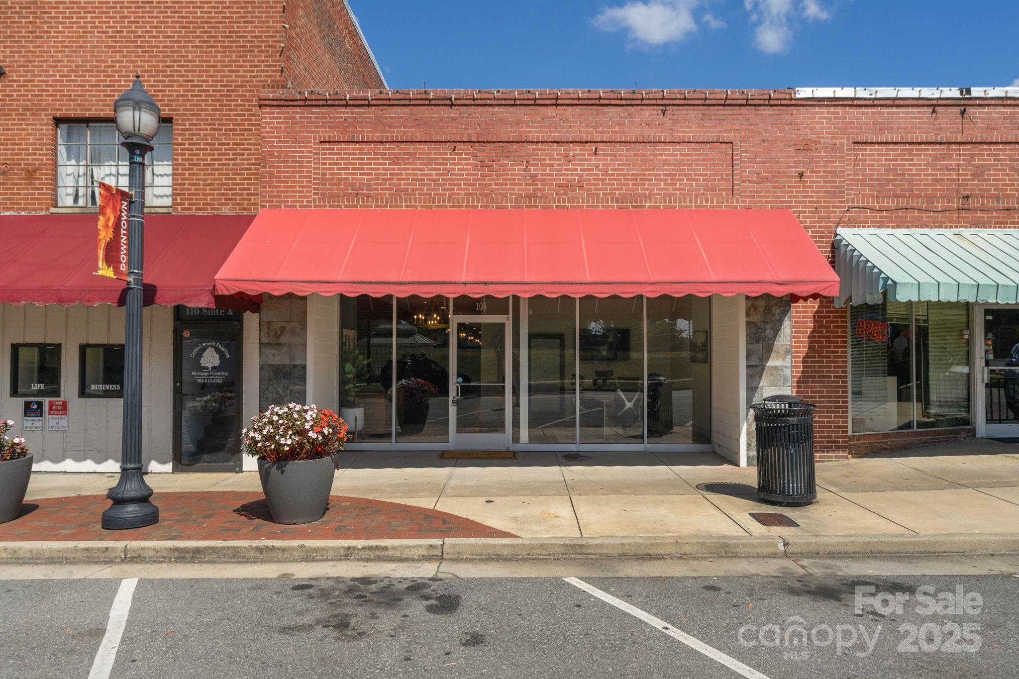 main property photo 0