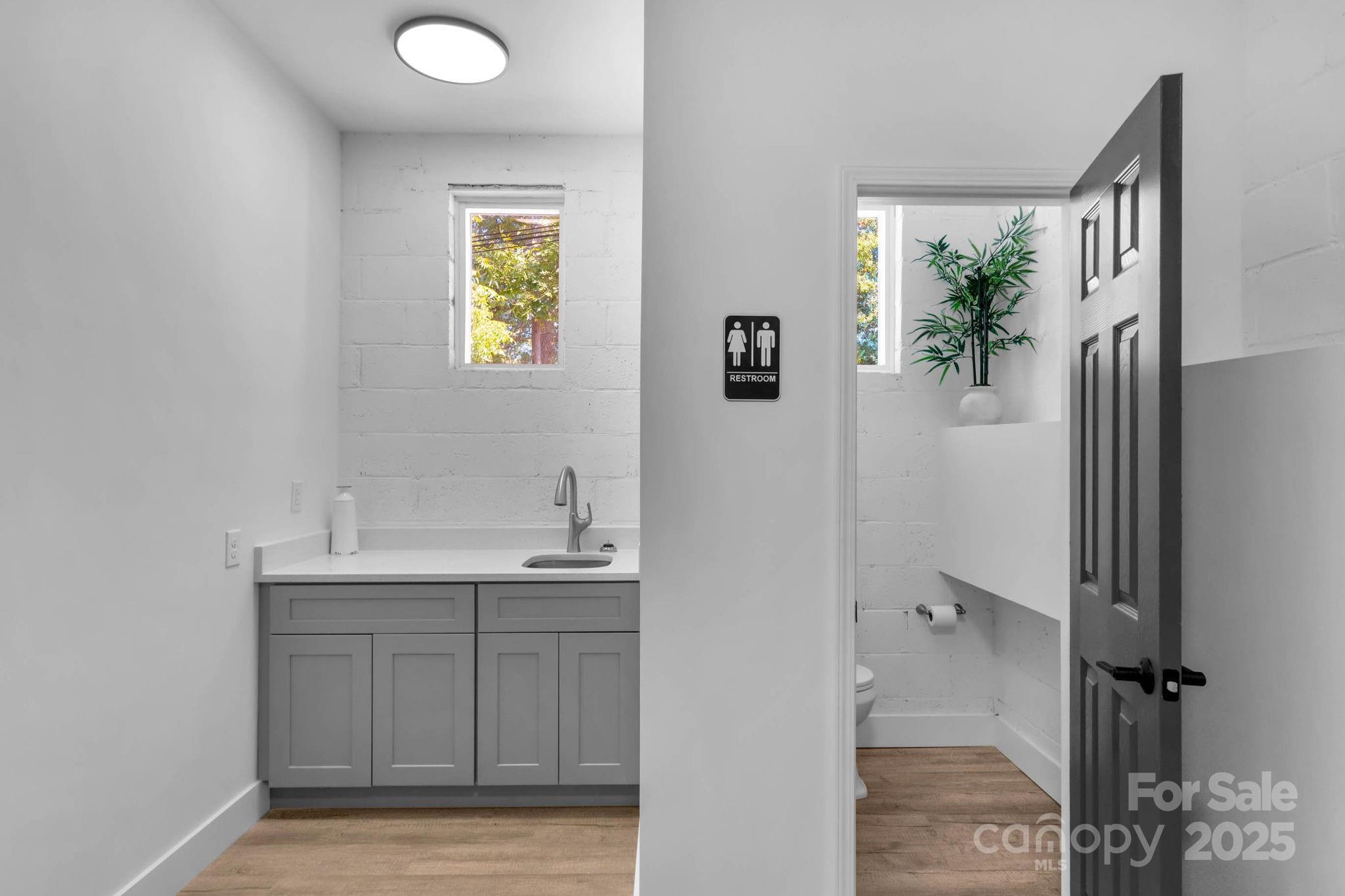 property viewer photo 32