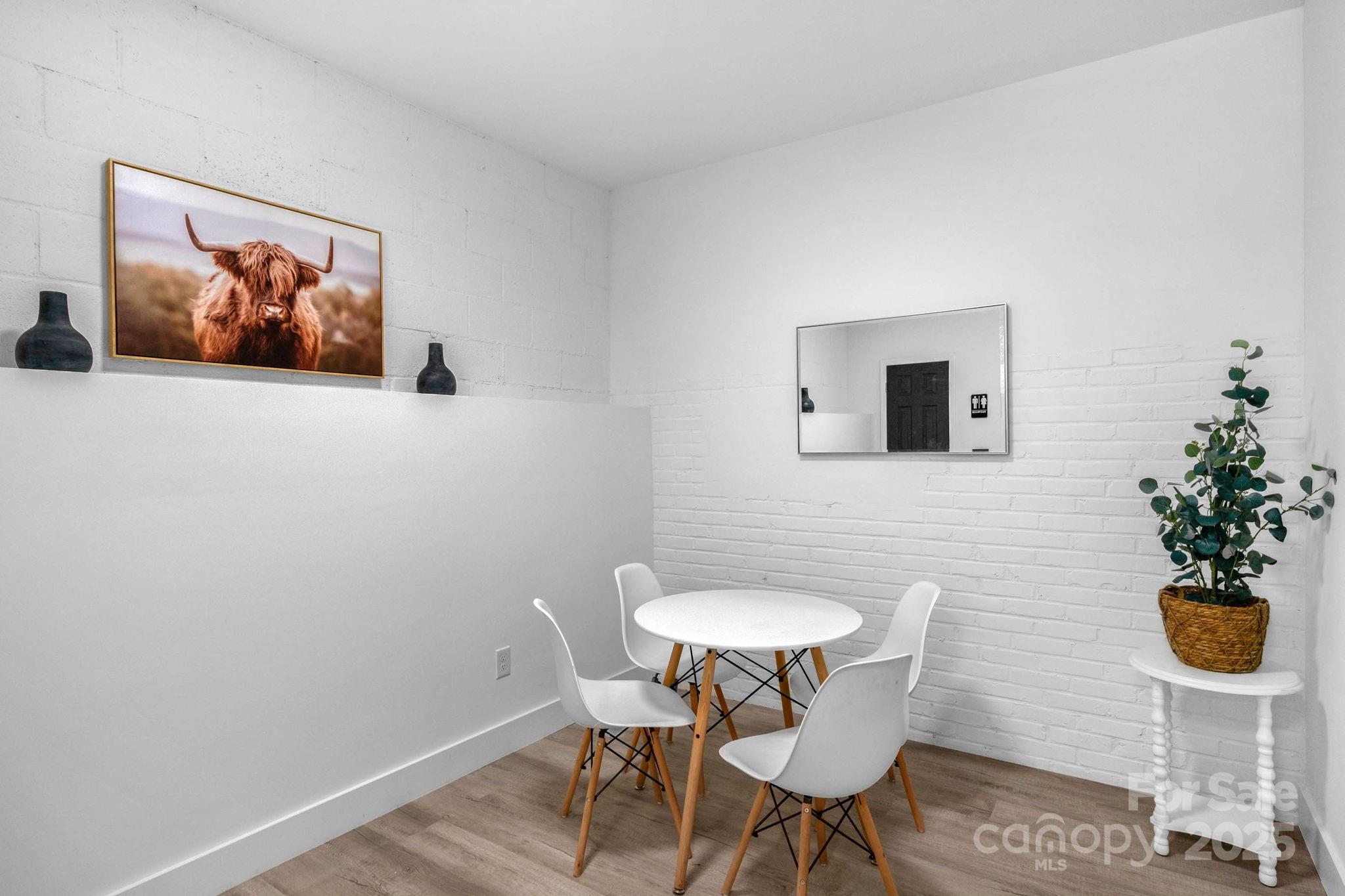property viewer photo 33