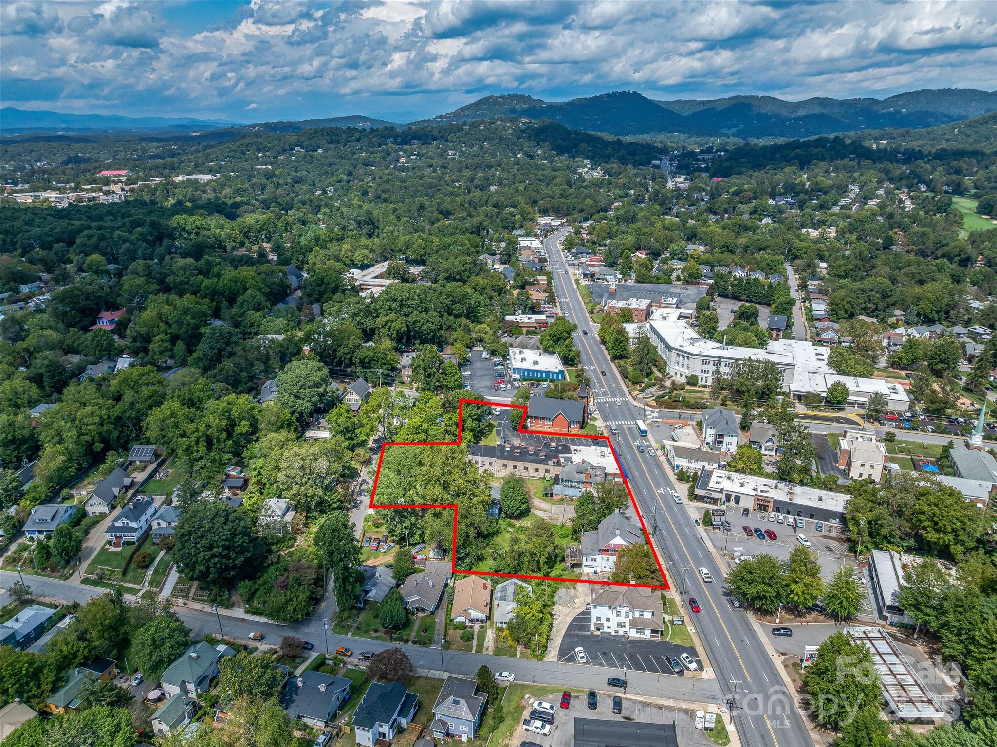 main property photo 6