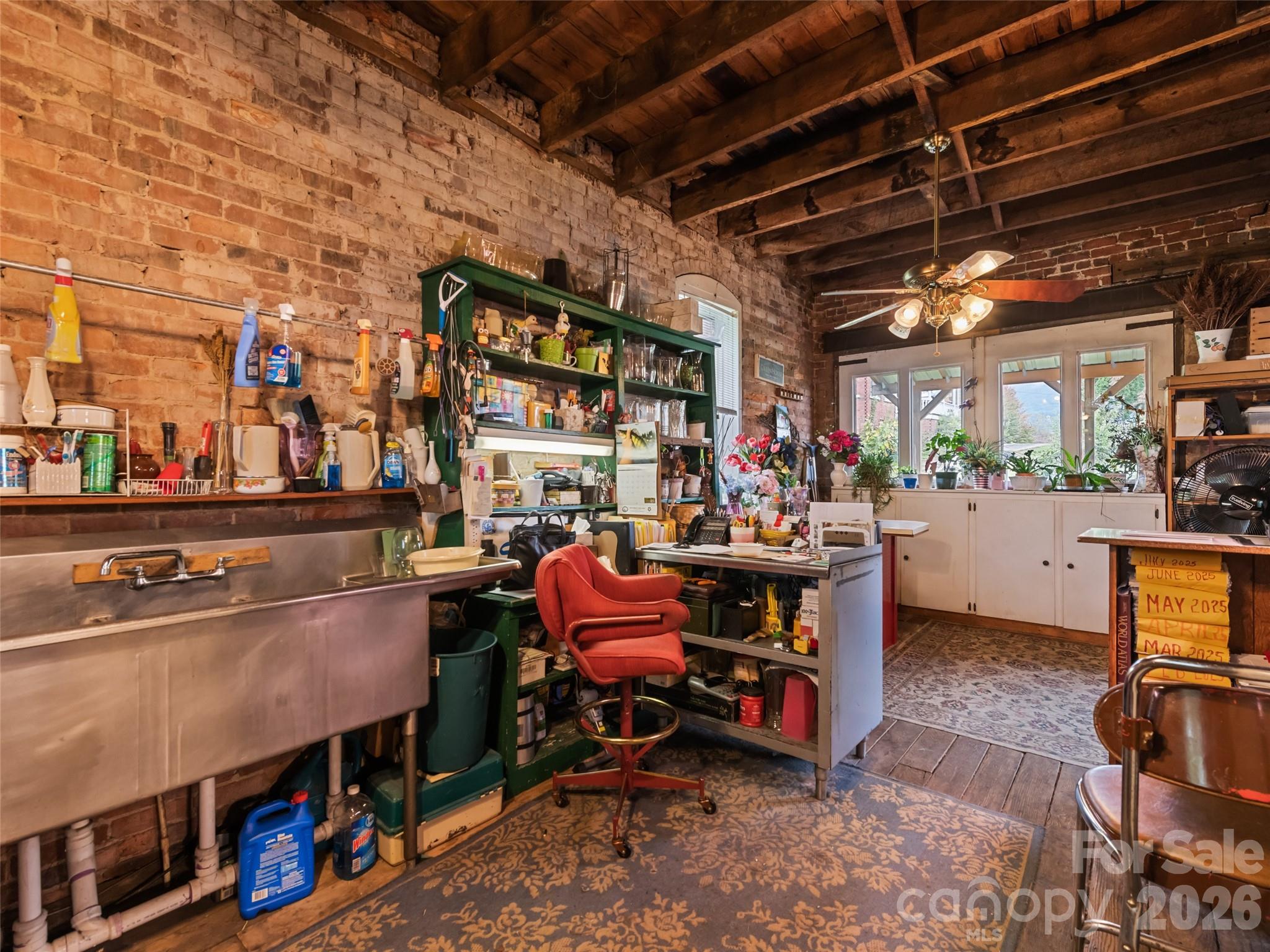 main property photo 27