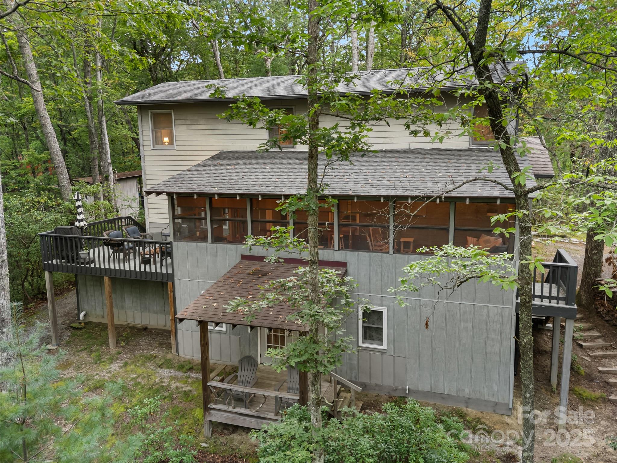 main property photo 13