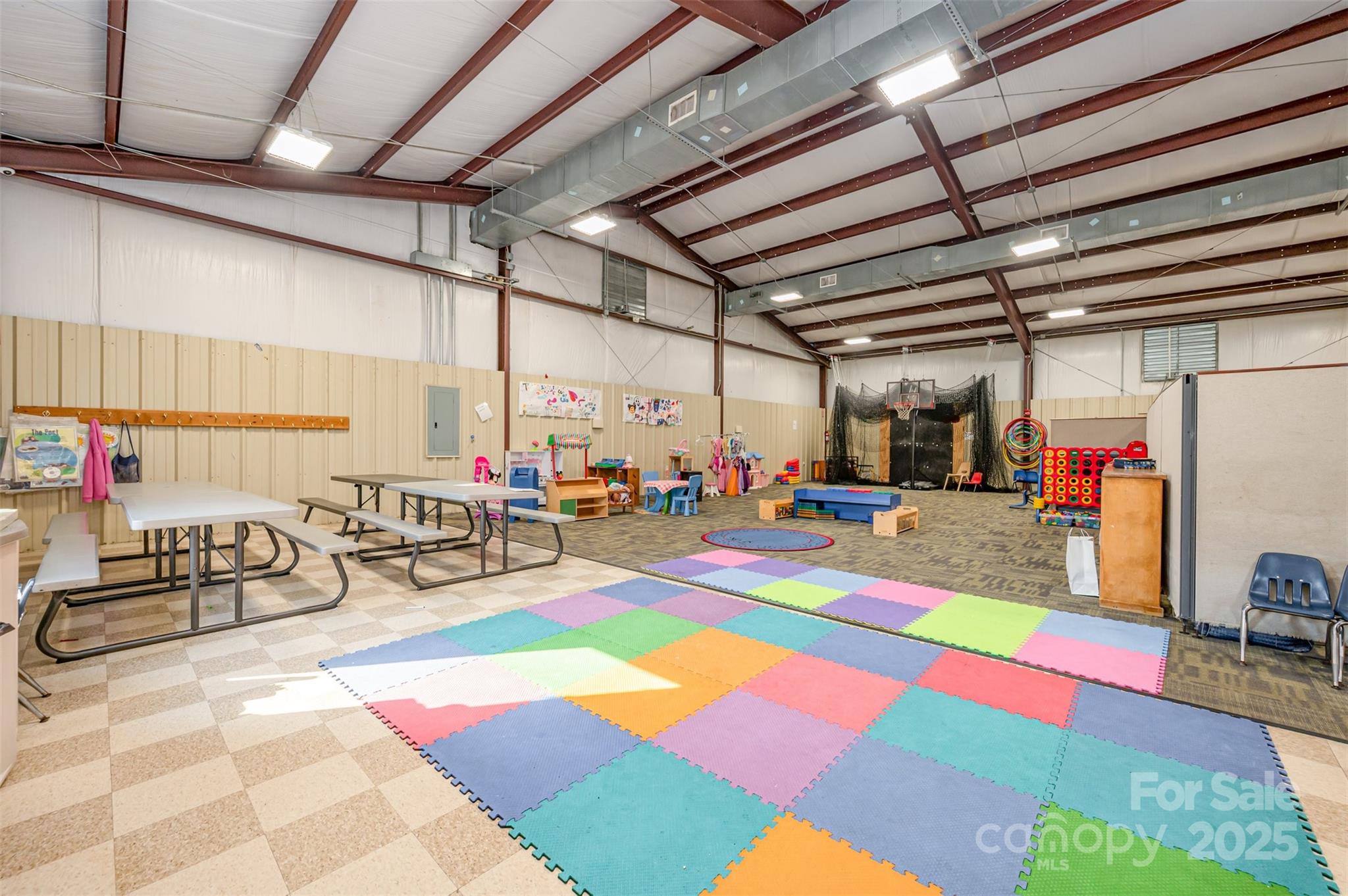 main property photo 19