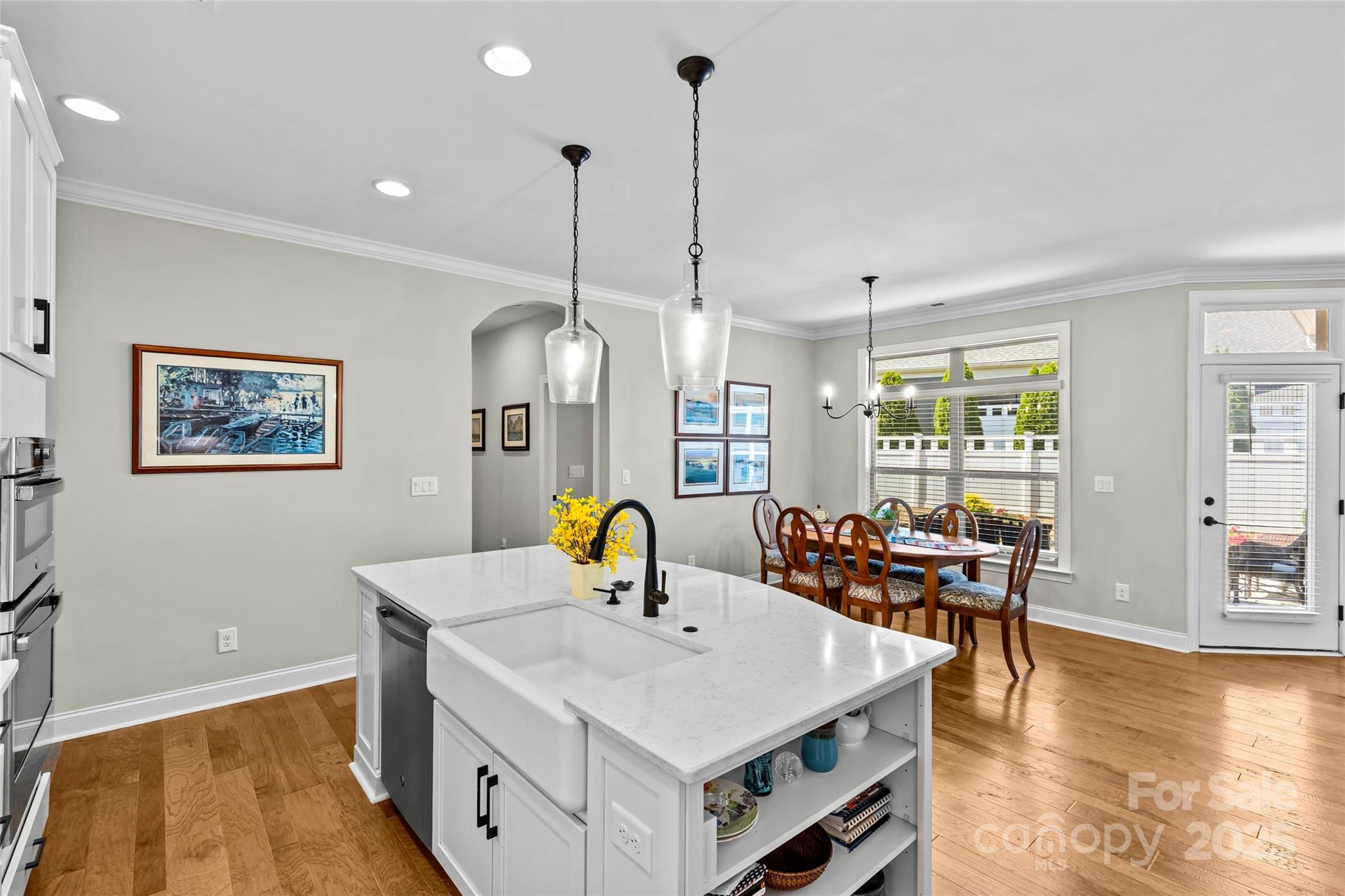 property viewer photo 11