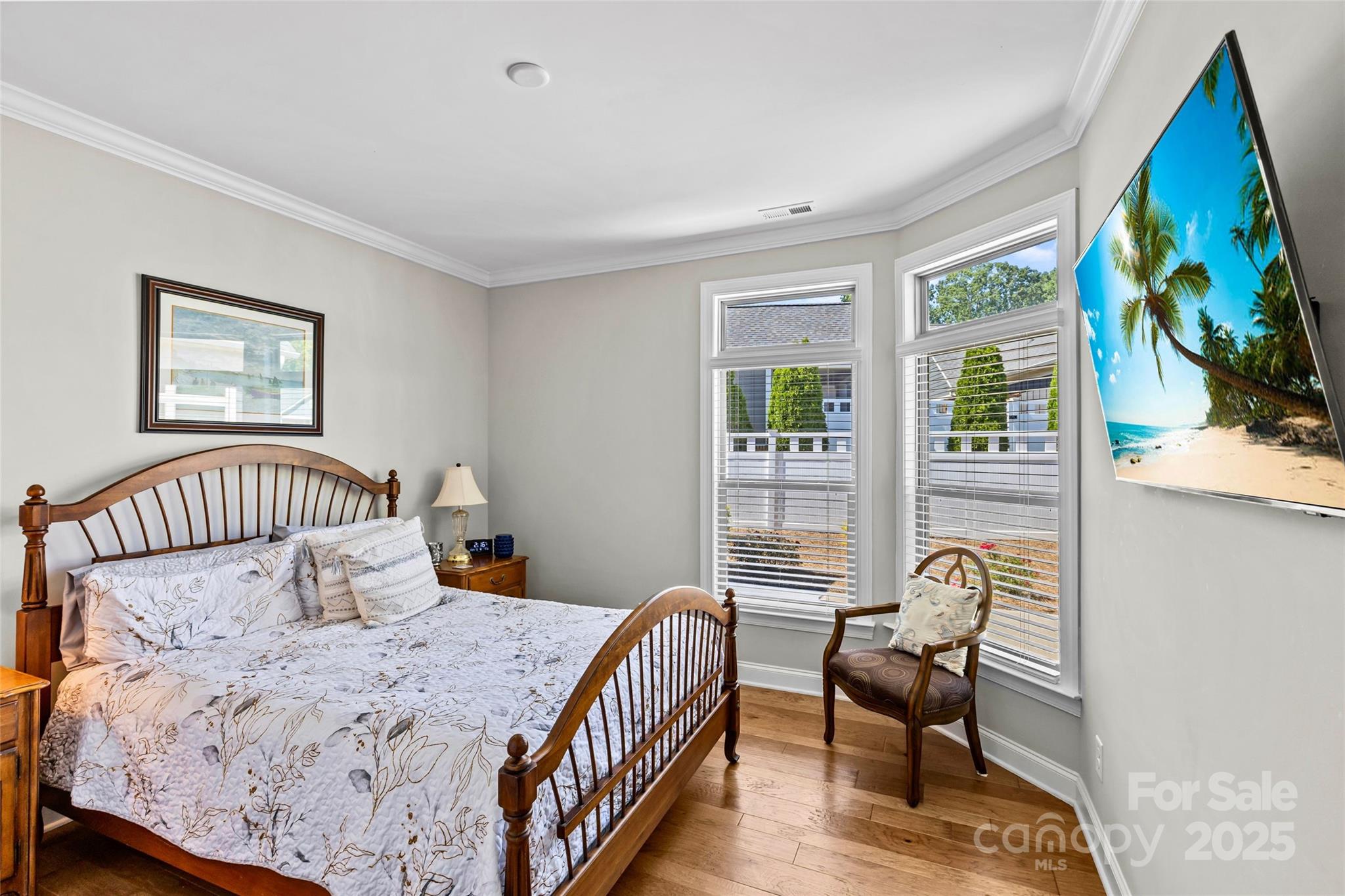property viewer photo 21