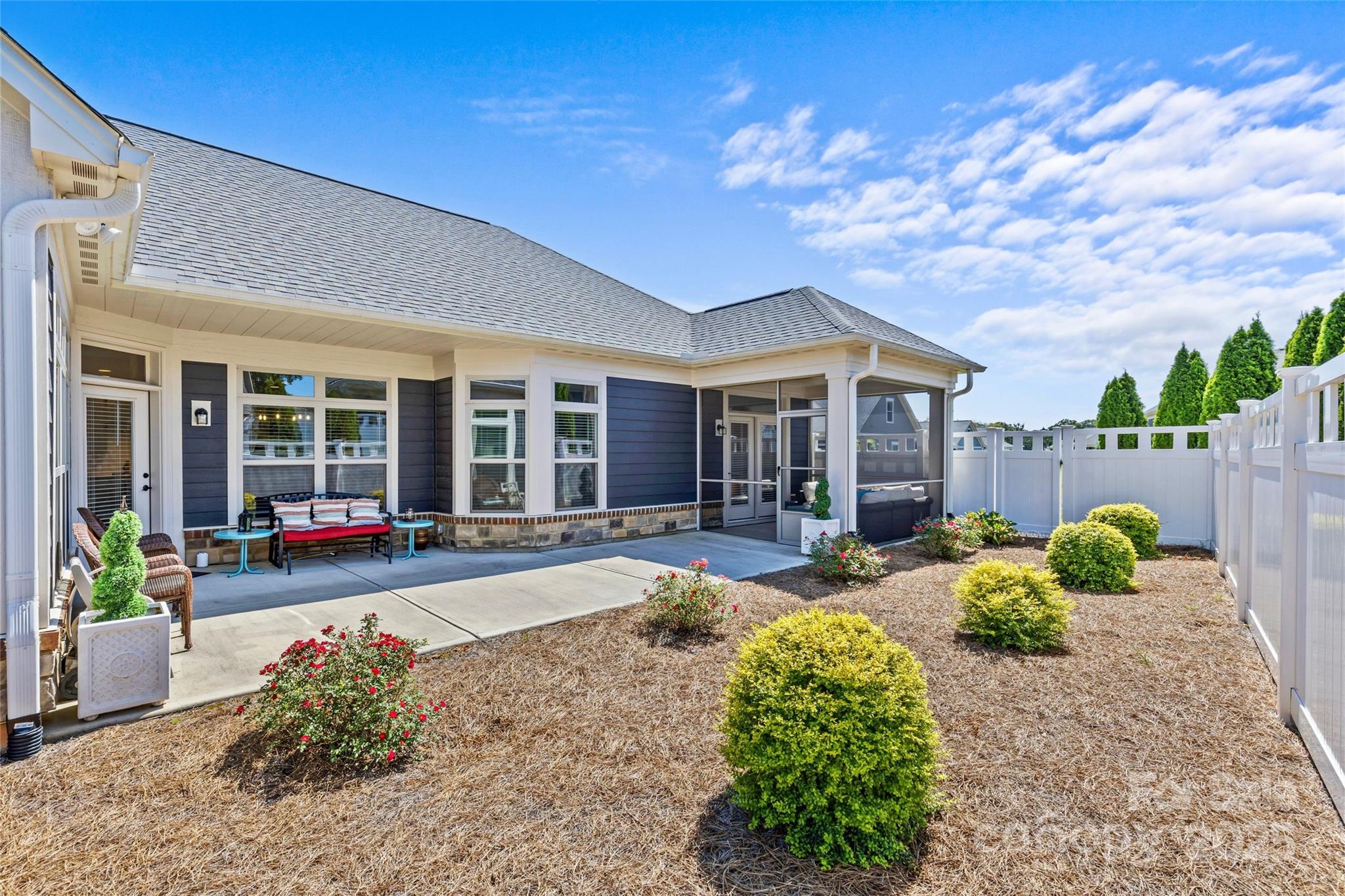 property viewer photo 28