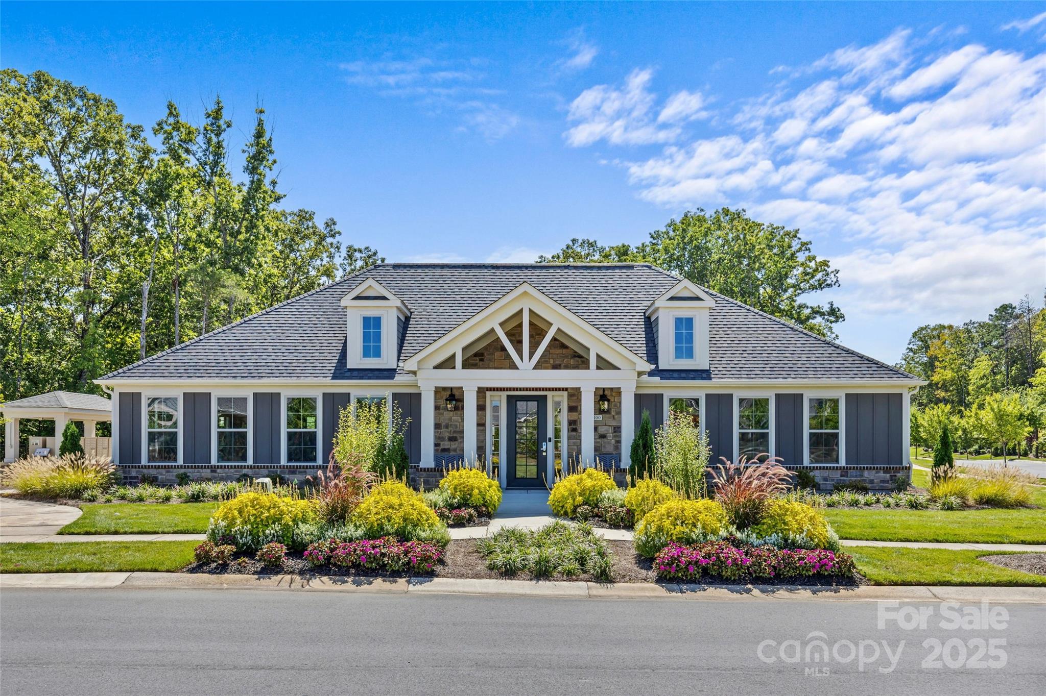 property viewer photo 32