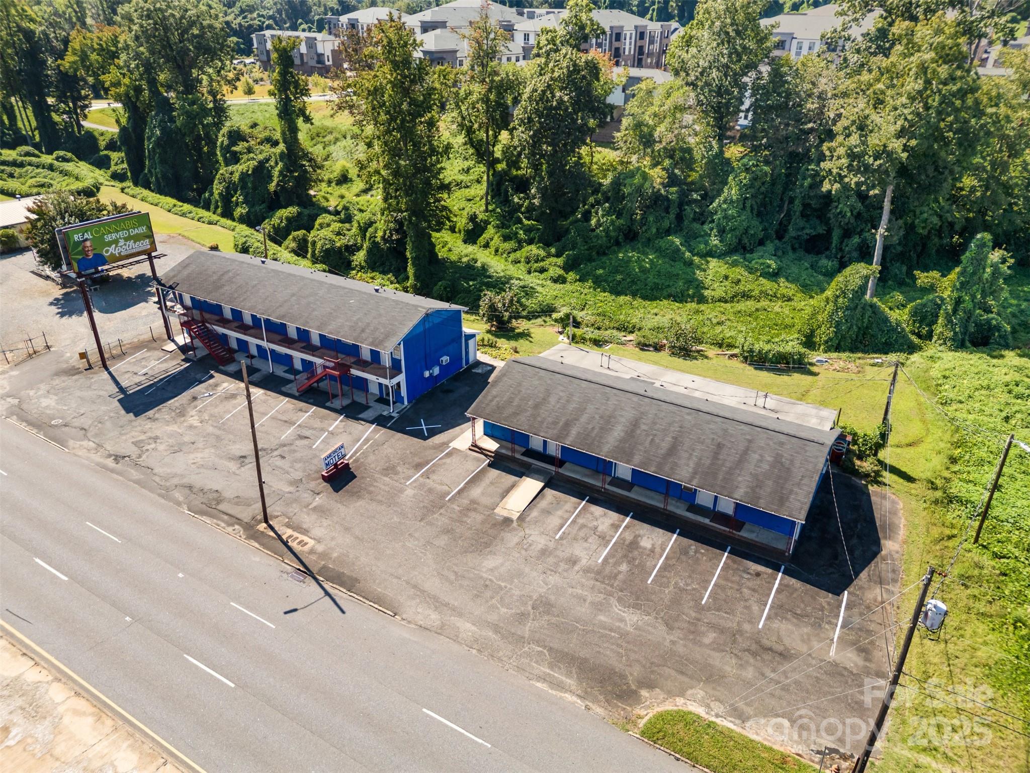 main property photo 12