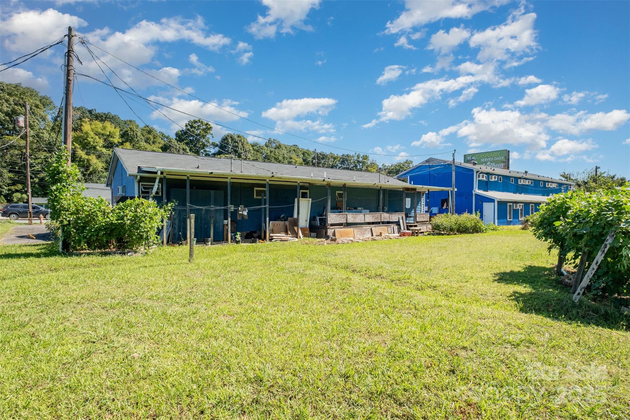 main property photo 17