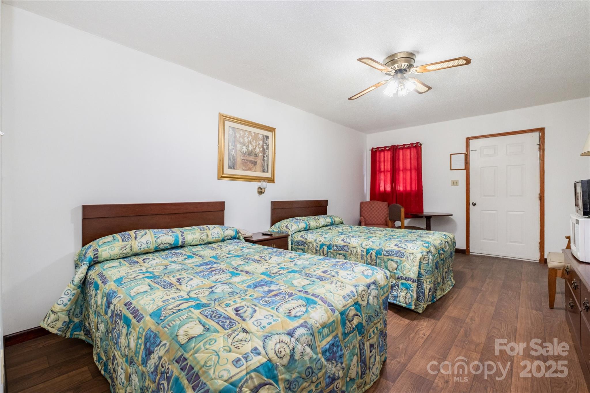 main property photo 25