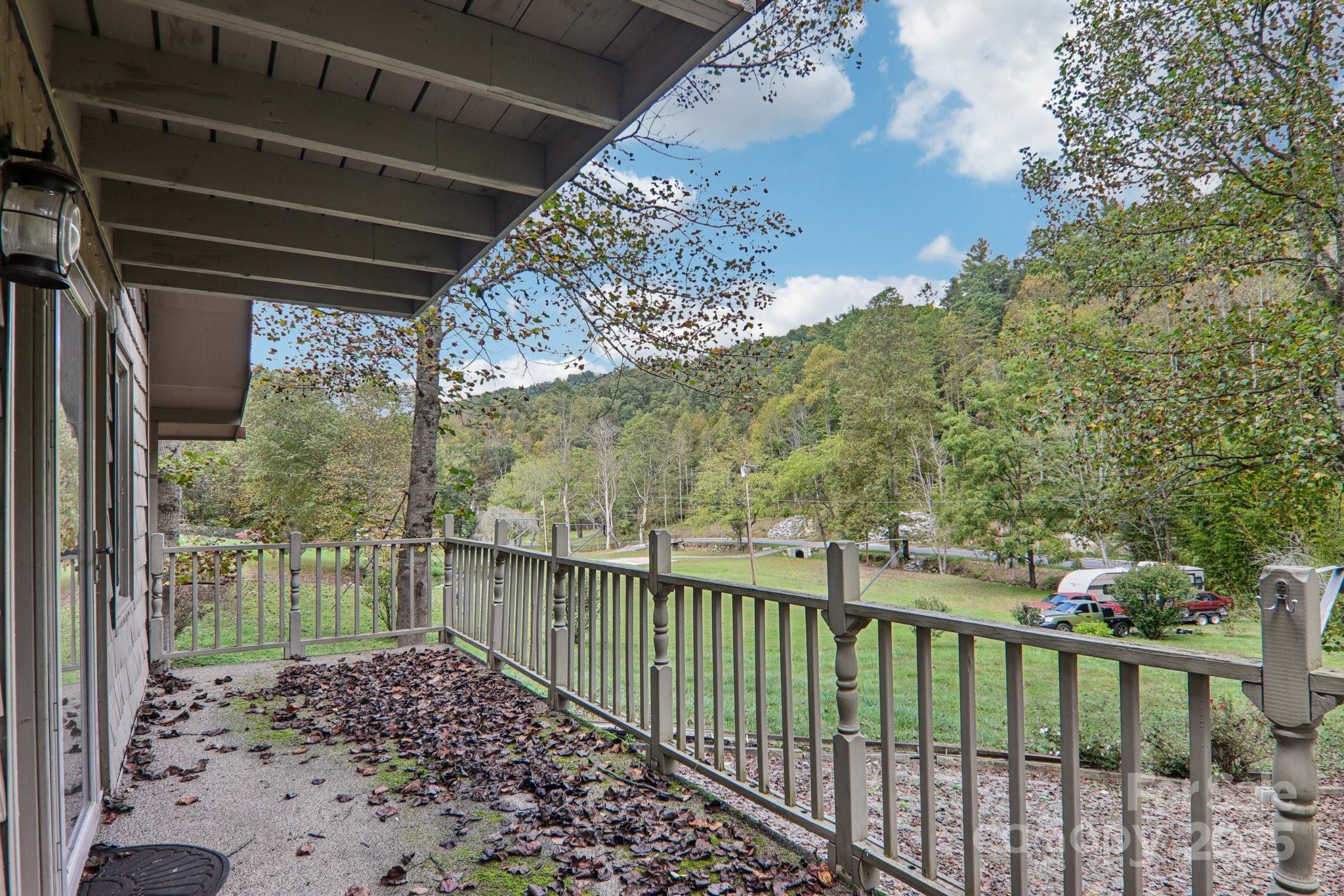main property photo 11
