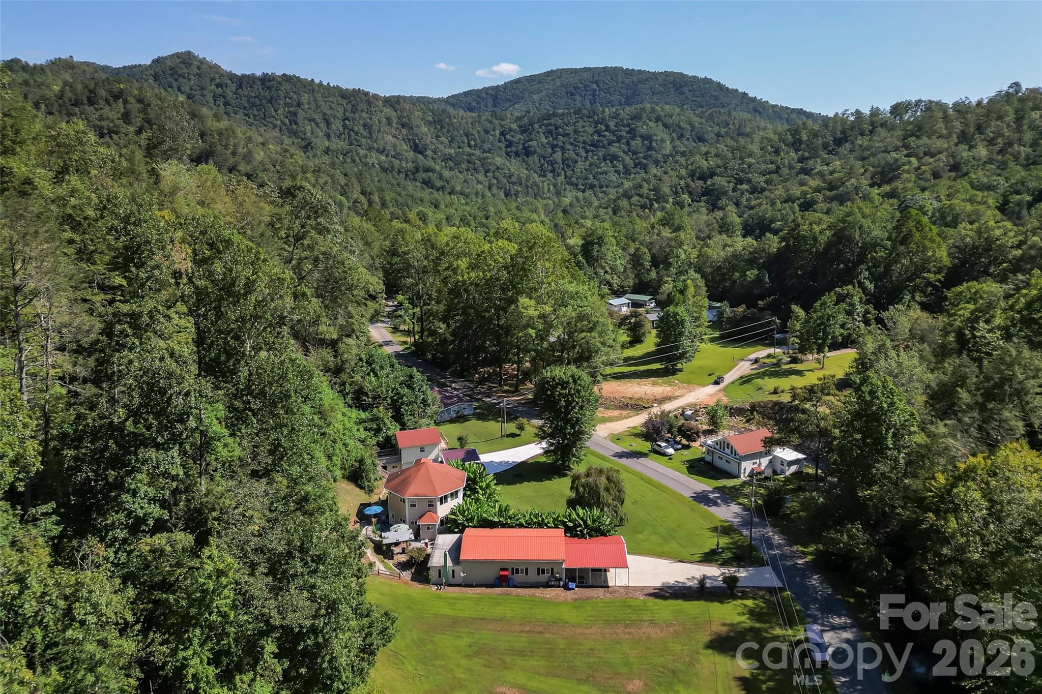 main property photo 9
