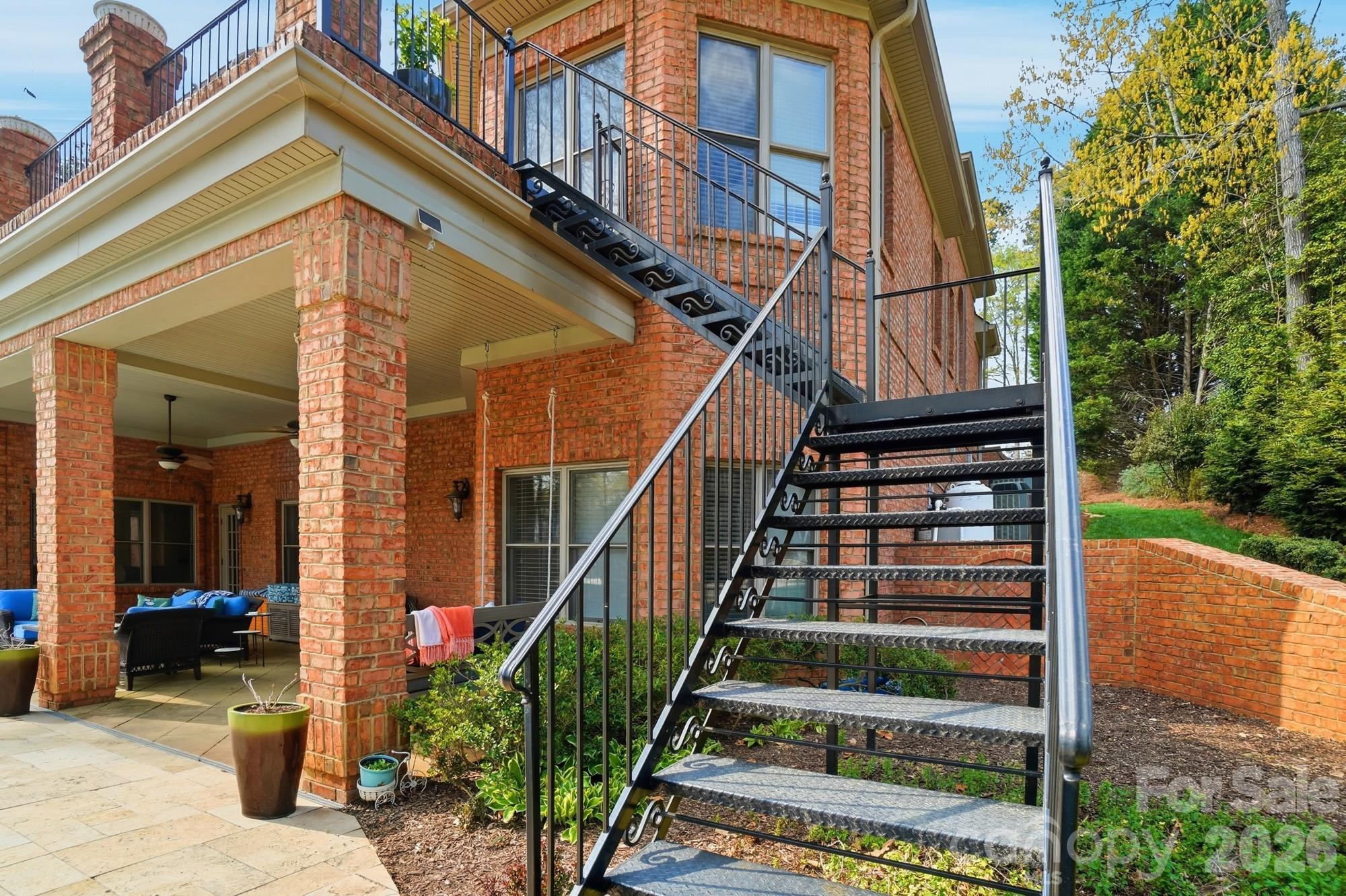 main property photo 37
