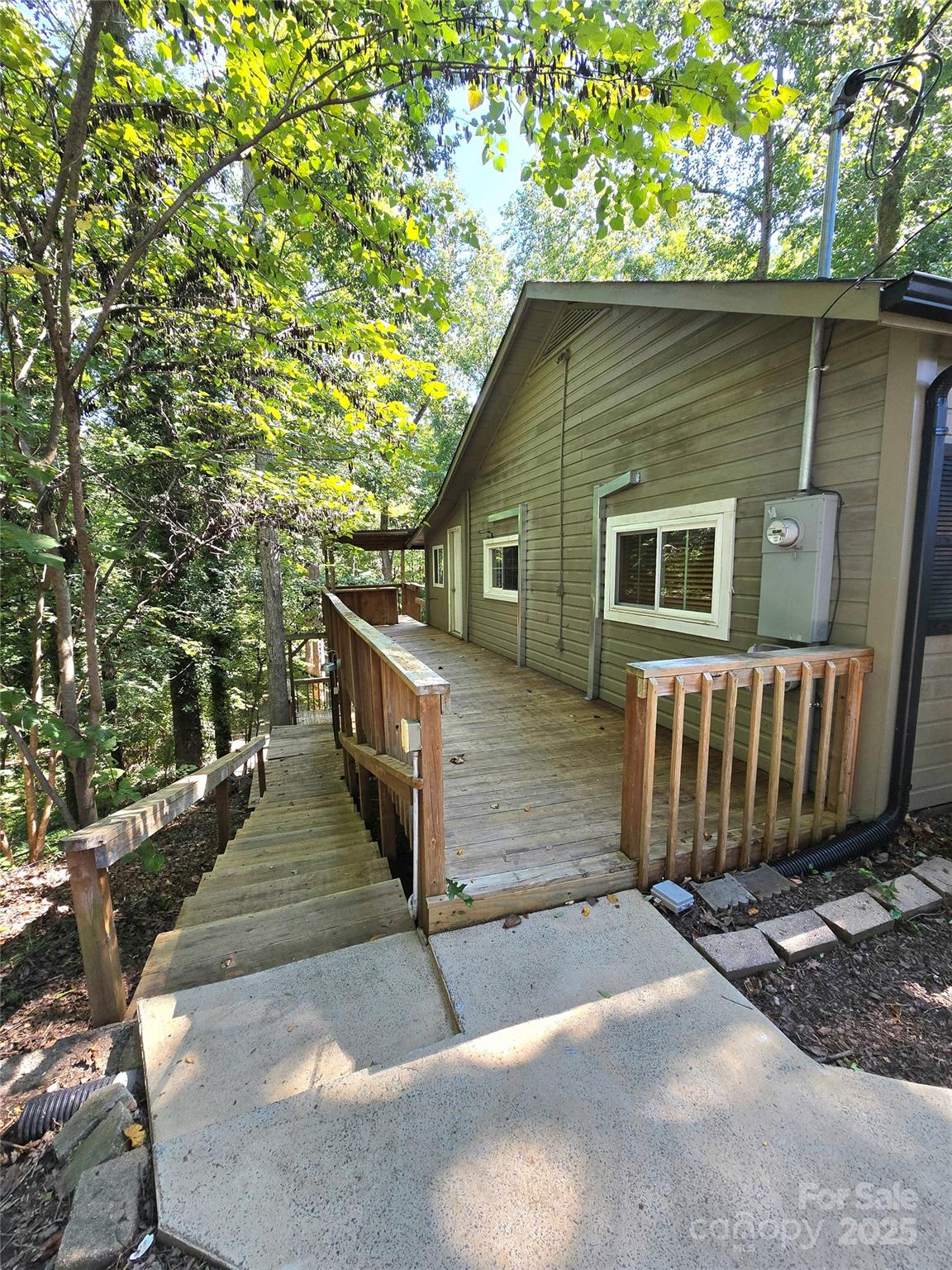 main property photo 23
