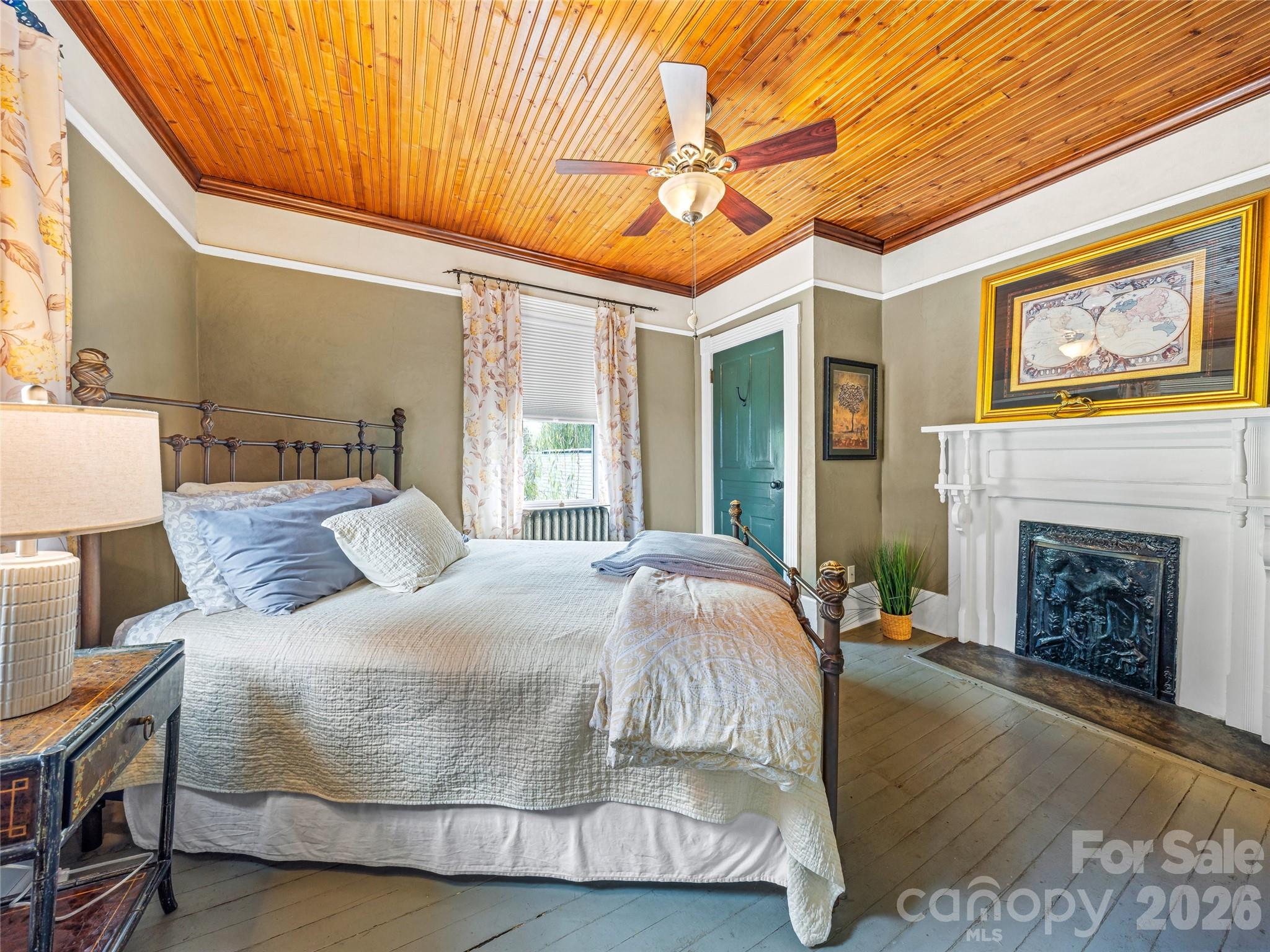 main property photo 16