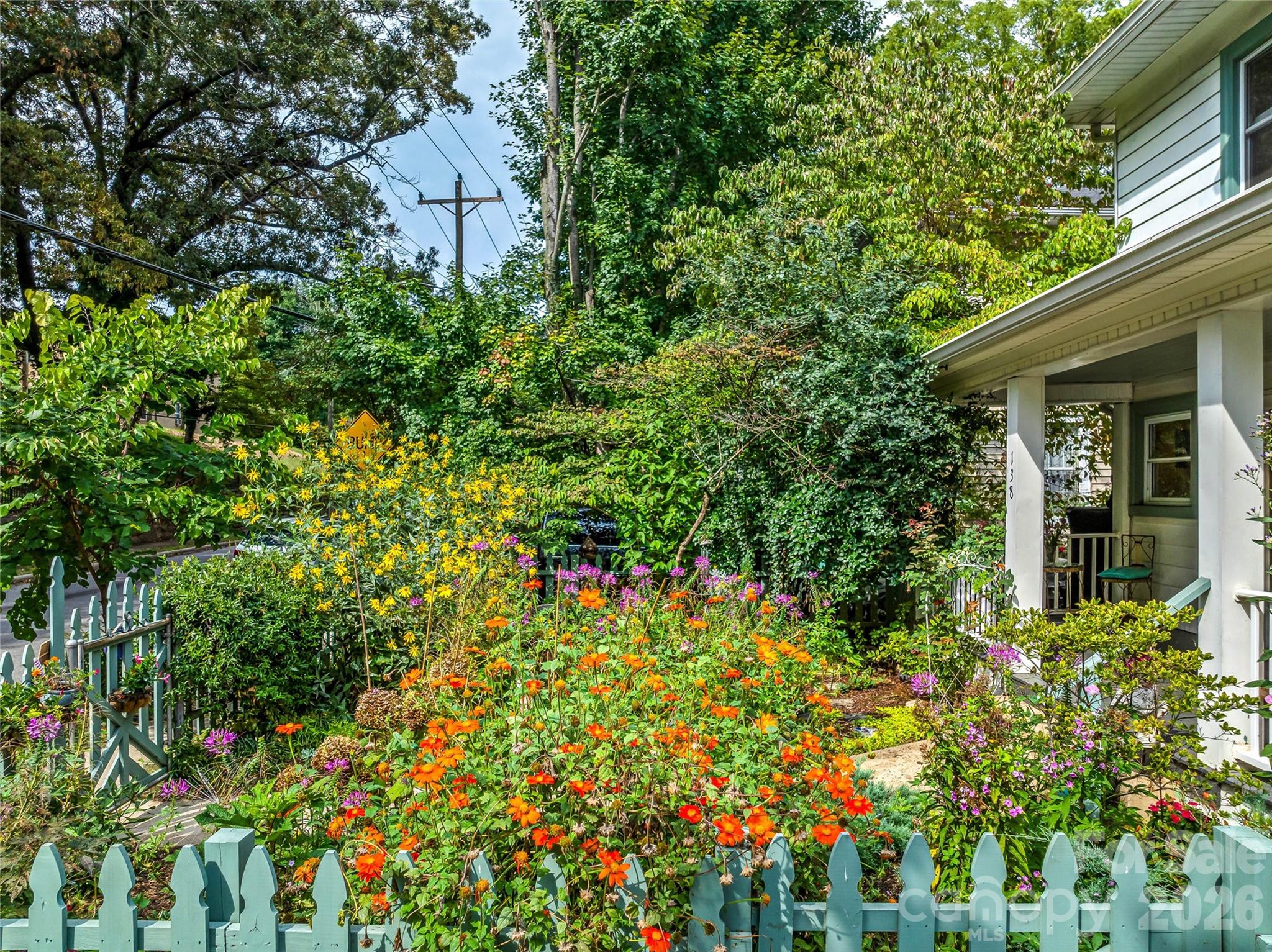 main property photo 33
