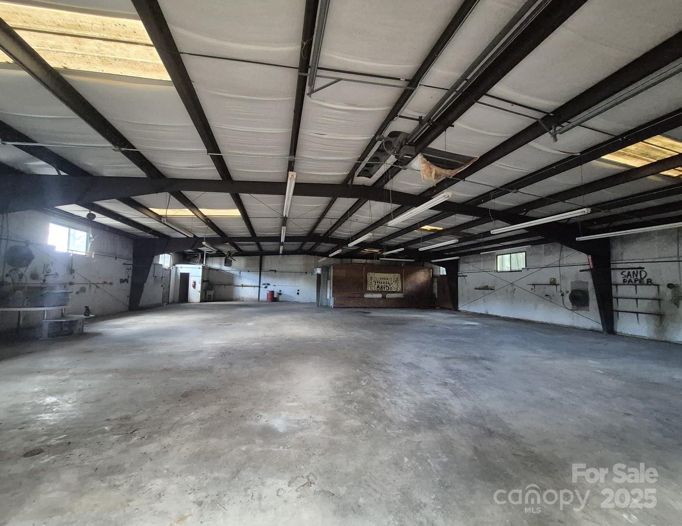 main property photo 31