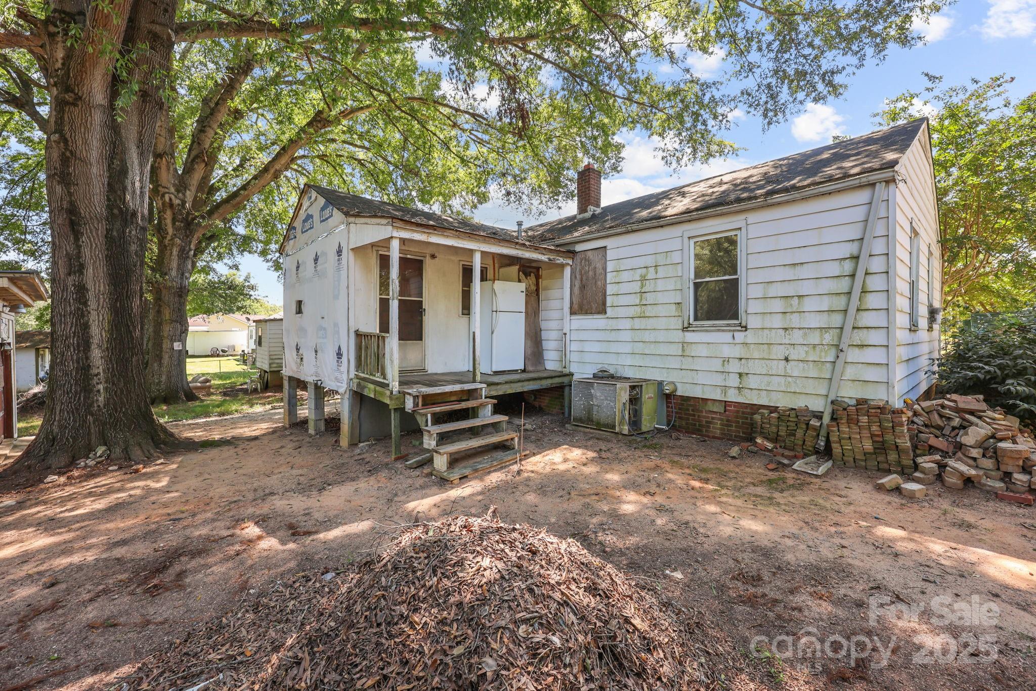 main property photo 21