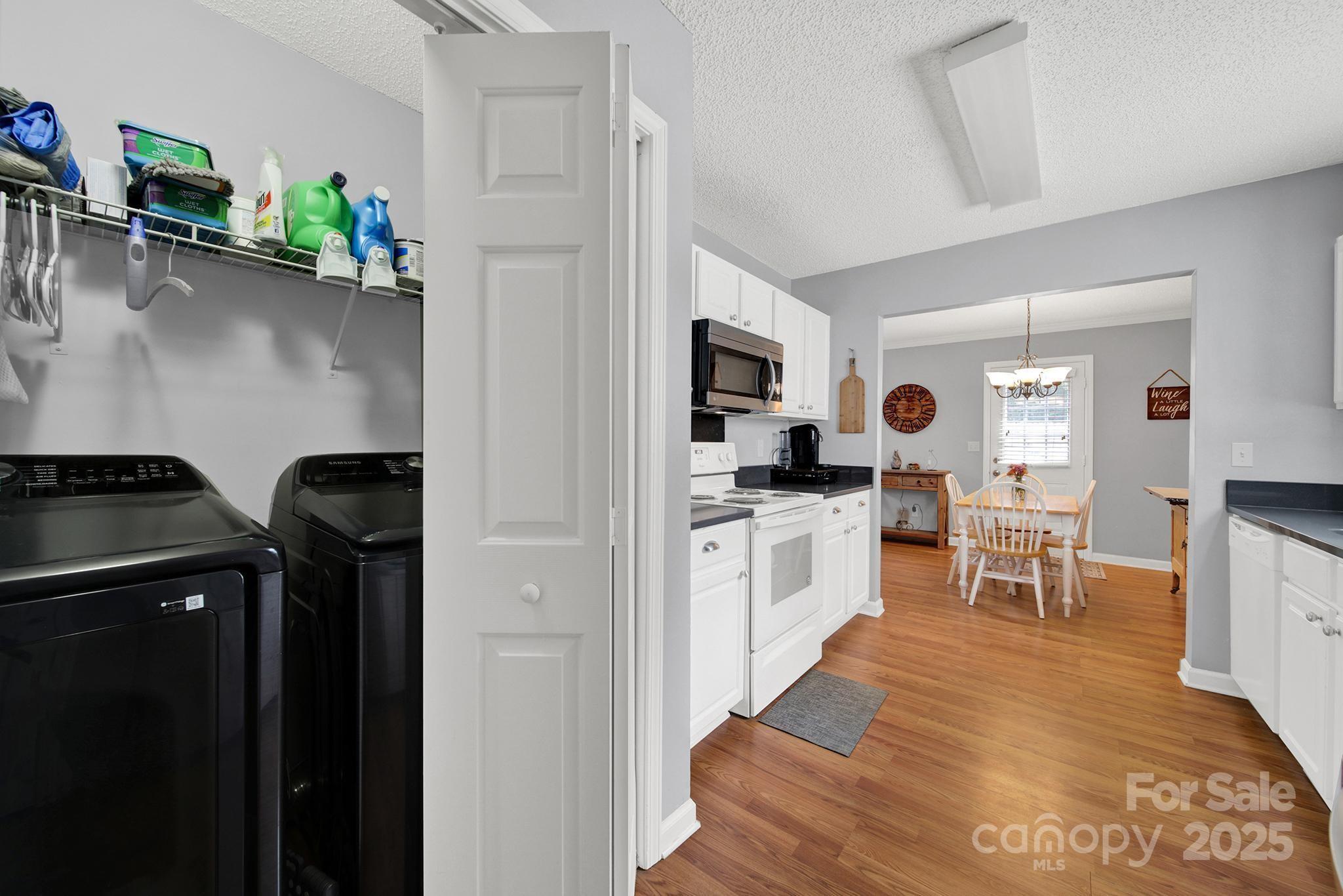 property viewer photo 11